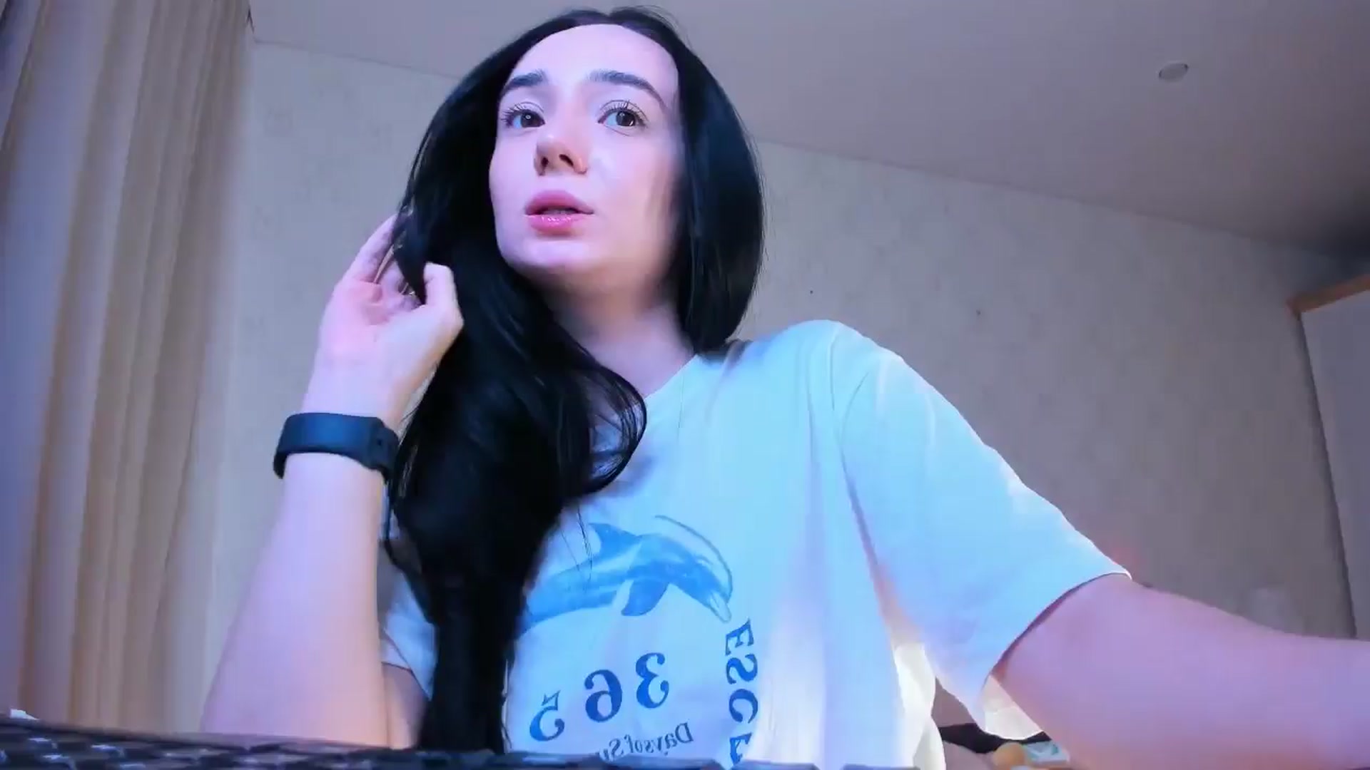 Gallery image thumbnail from Karlee_Grey_'s myfreecams stream on, 12/16/2024, 18:19 image 20 of 20