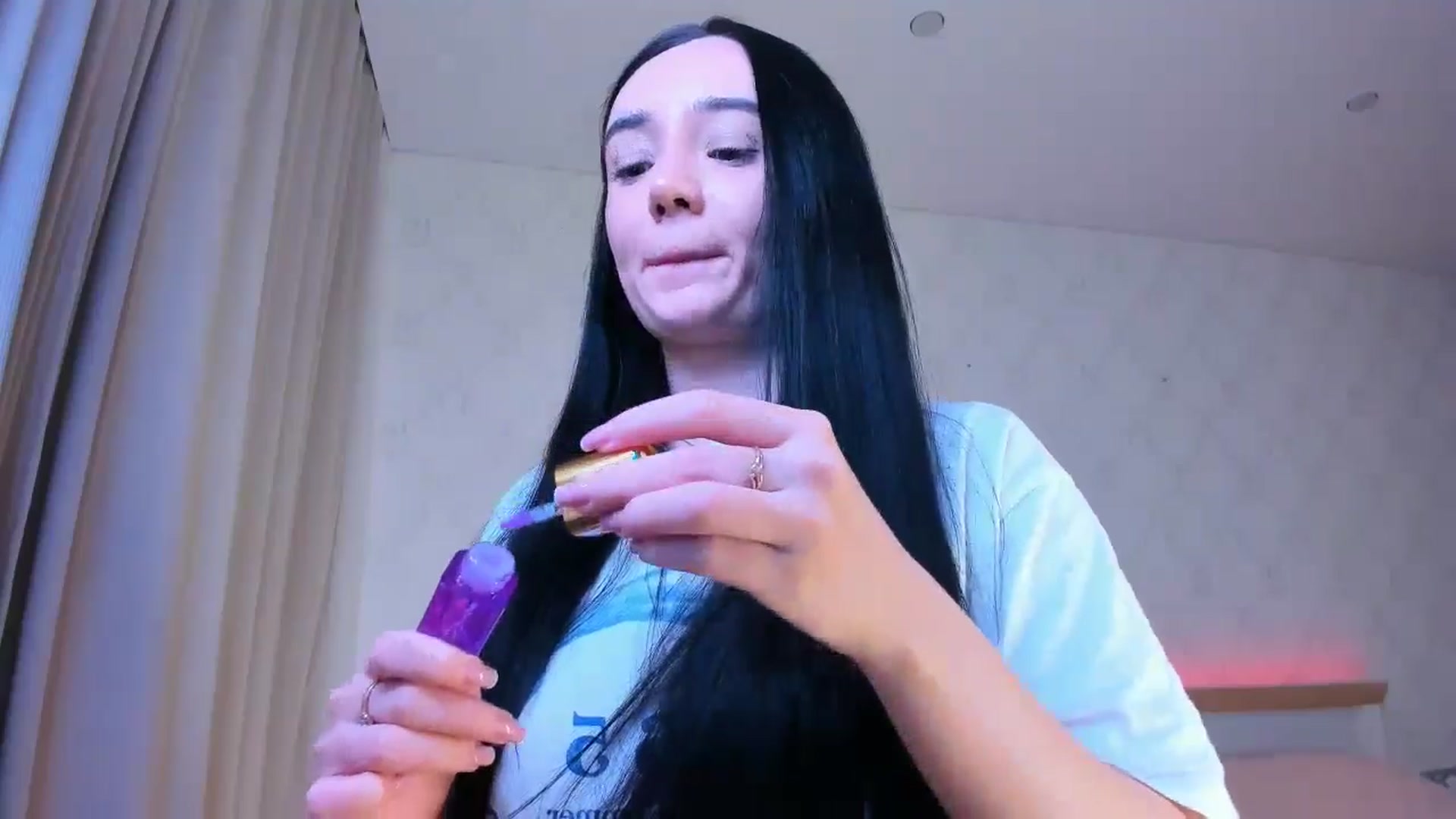 Gallery image thumbnail from Karlee_Grey_'s myfreecams stream on, 12/16/2024, 18:19 image 4 of 20
