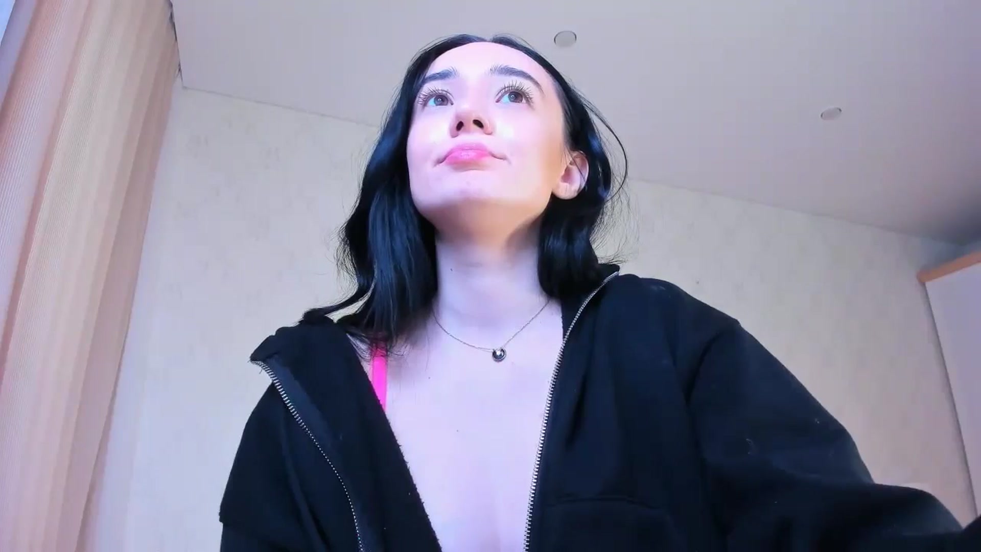 Gallery image thumbnail from Karlee_Grey_'s myfreecams stream on, 12/25/2024, 09:06 image 13 of 20