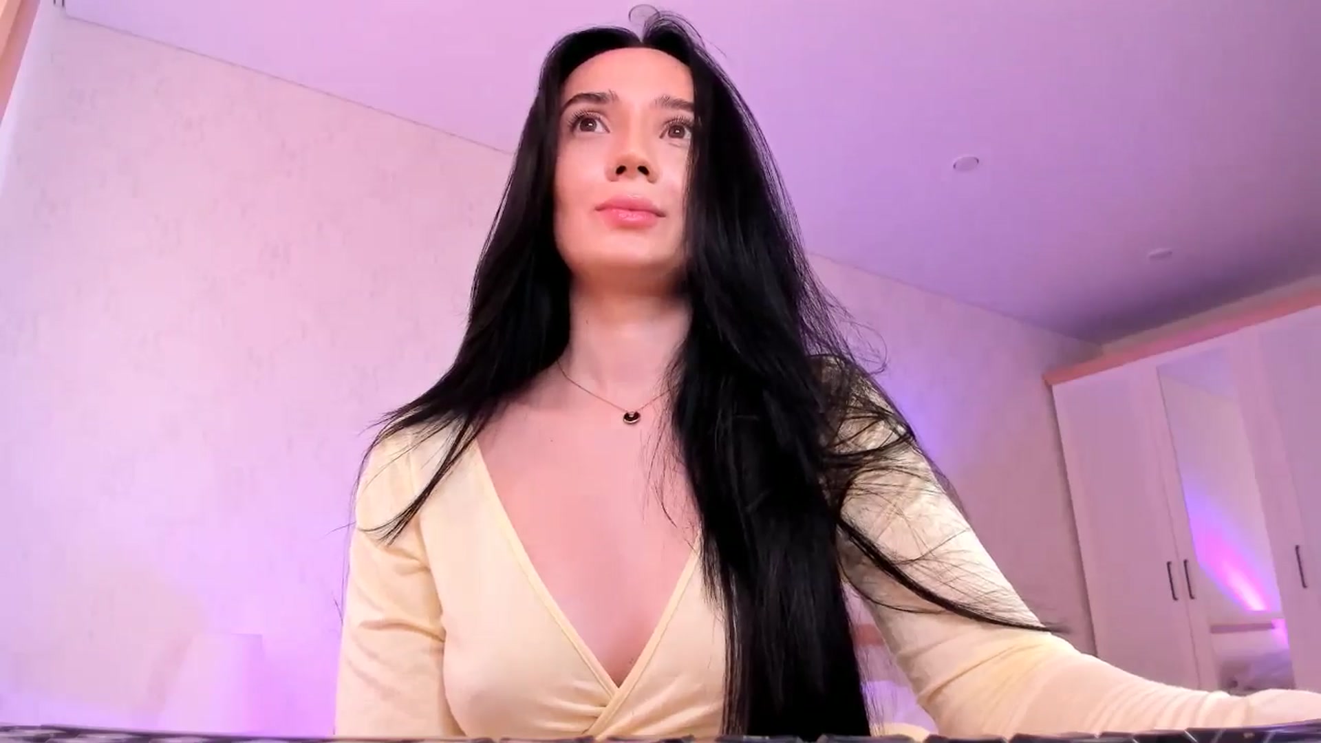 Gallery image thumbnail from Karlee_Grey_'s myfreecams stream on, 08/23/2025, 07:39 image 2 of 20