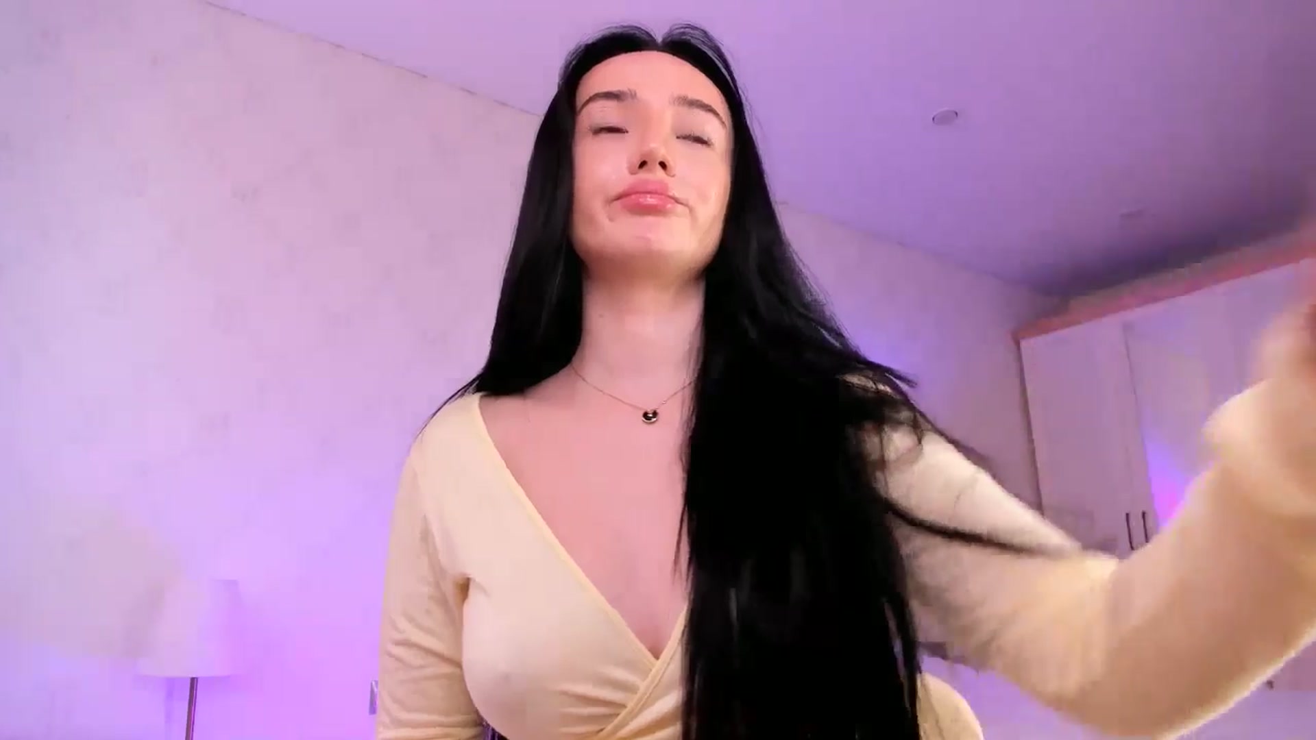Gallery image thumbnail from Karlee_Grey_'s myfreecams stream on, 08/23/2025, 07:39 image 11 of 20
