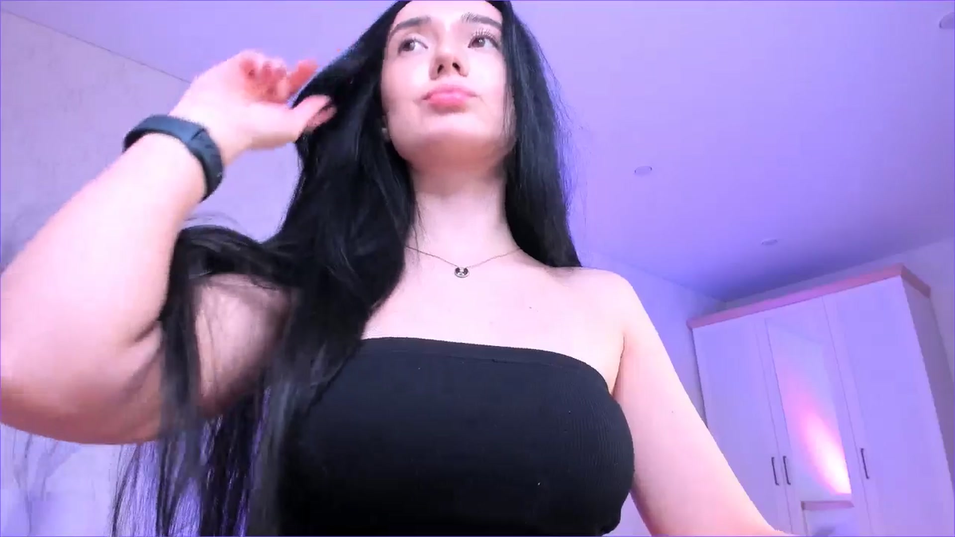Gallery image thumbnail from Karlee_Grey_'s myfreecams stream on, 11/19/2025, 18:28 image 11 of 20