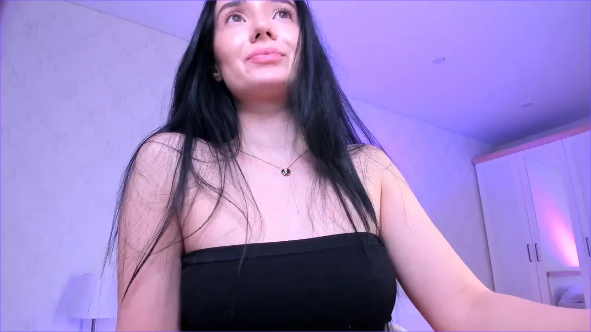 Gallery image thumbnail from Karlee_Grey_'s myfreecams stream on, 11/19/2025, 18:28 image 20 of 20