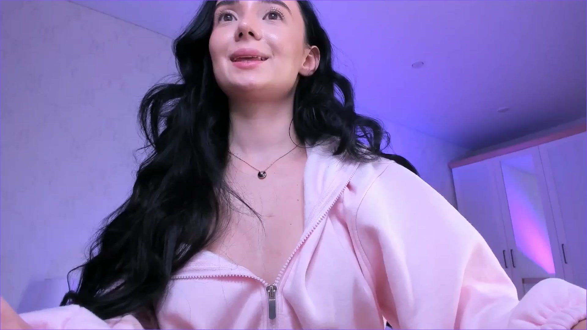 Gallery image thumbnail from Karlee_Grey_'s myfreecams stream on, 11/20/2025, 18:45 image 6 of 20
