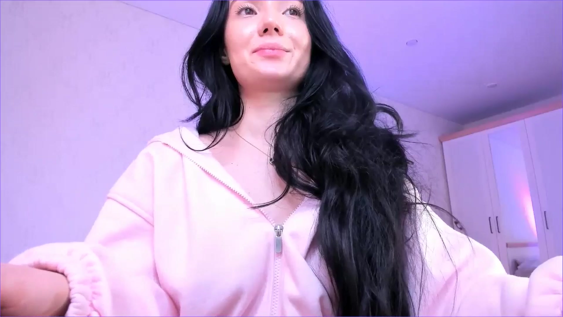 Gallery image thumbnail from Karlee_Grey_'s myfreecams stream on, 11/21/2025, 08:19 image 13 of 20