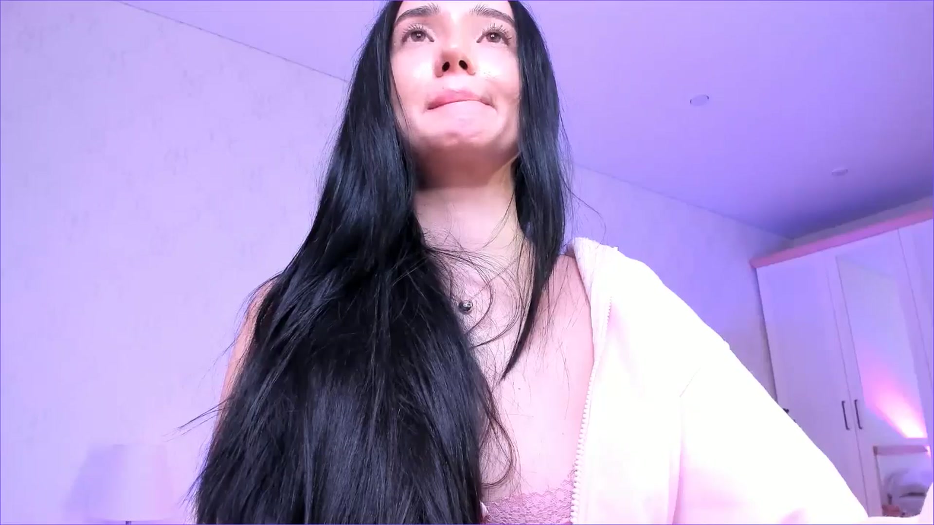 Gallery image thumbnail from Karlee_Grey_'s myfreecams stream on, 11/22/2025, 08:33 image 3 of 20
