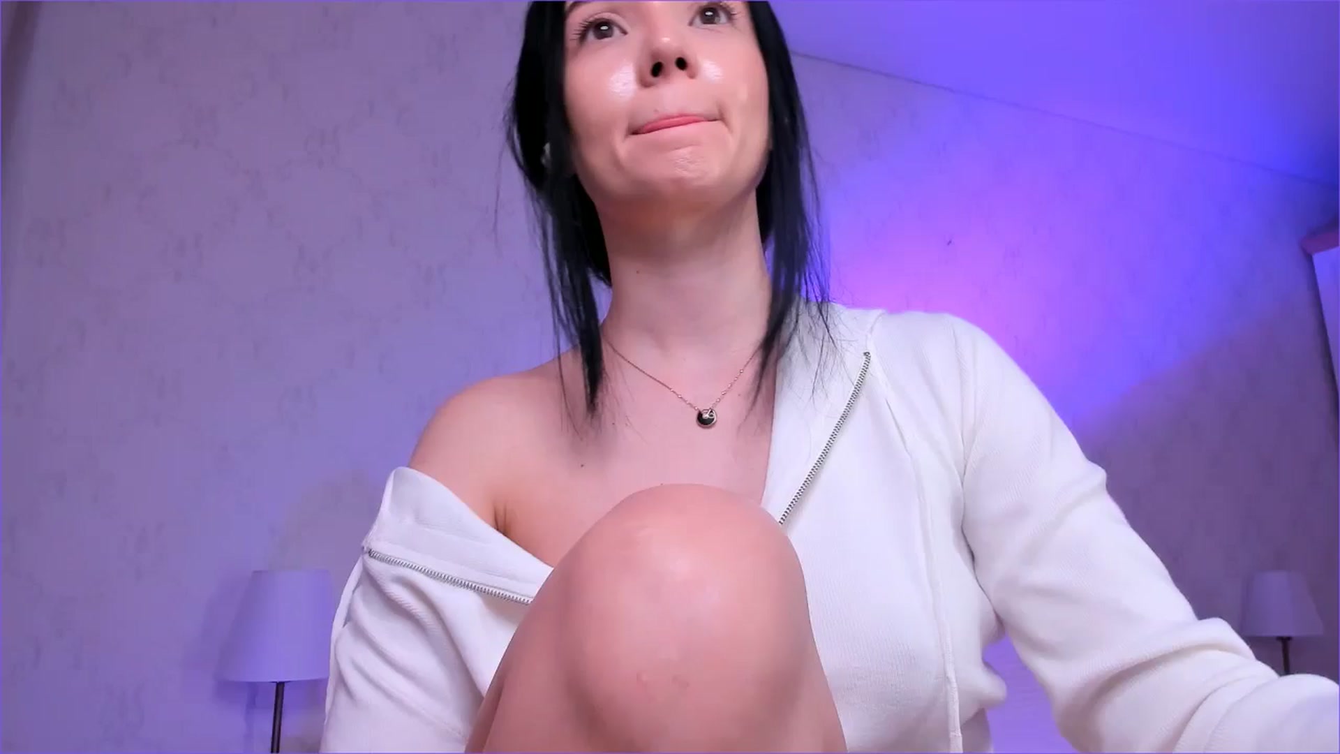 Gallery image thumbnail from Karlee_Grey_'s myfreecams stream on, 12/24/2025, 08:34 image 1 of 20