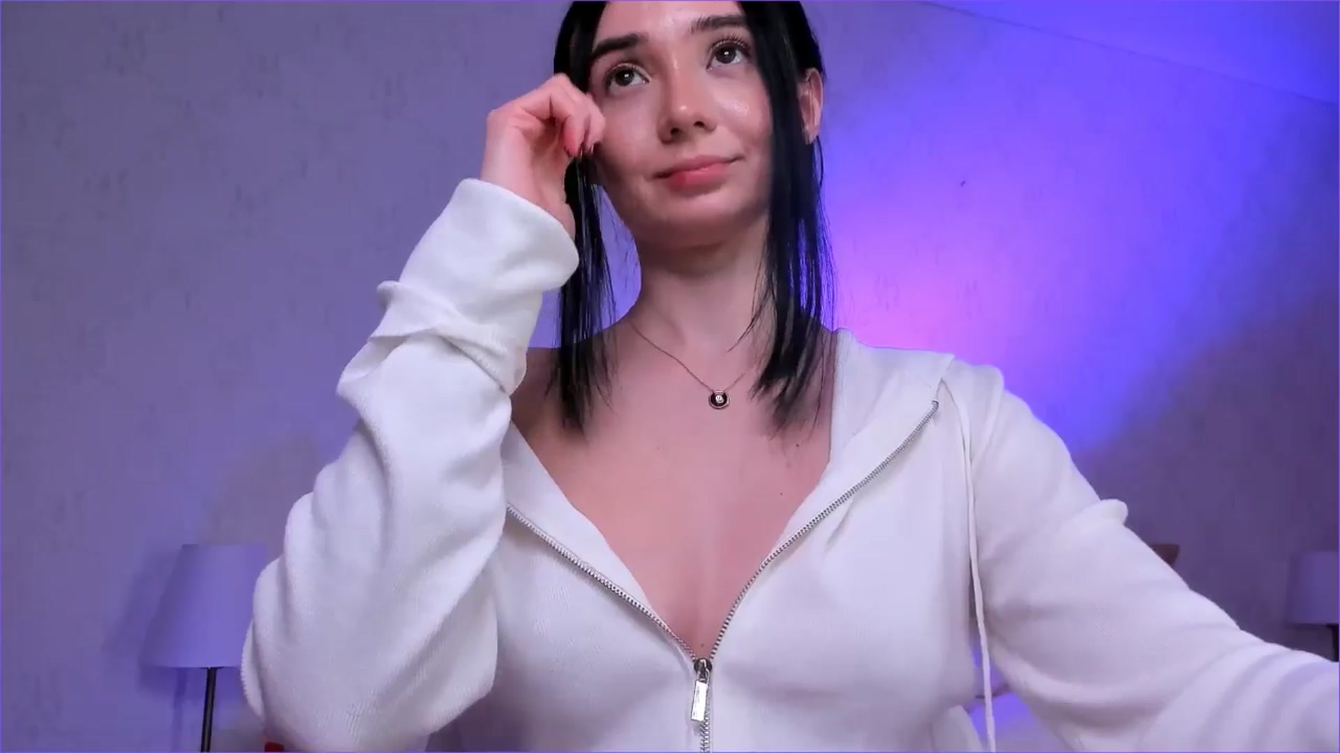 Gallery image thumbnail from Karlee_Grey_'s myfreecams stream on, 12/24/2025, 19:20 image 19 of 20