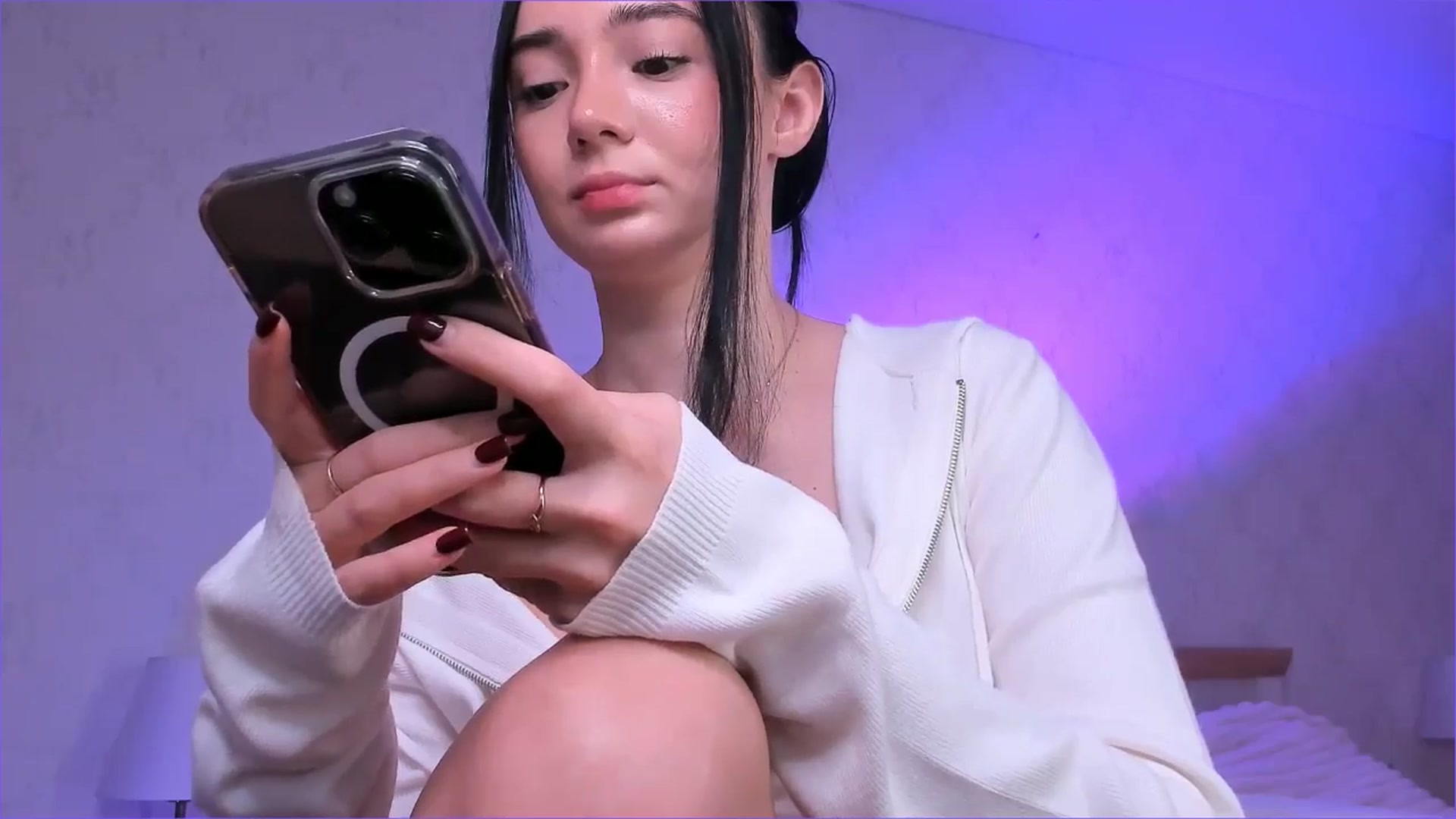Gallery image thumbnail from Karlee_Grey_'s myfreecams stream on, 12/25/2025, 07:47 image 10 of 20