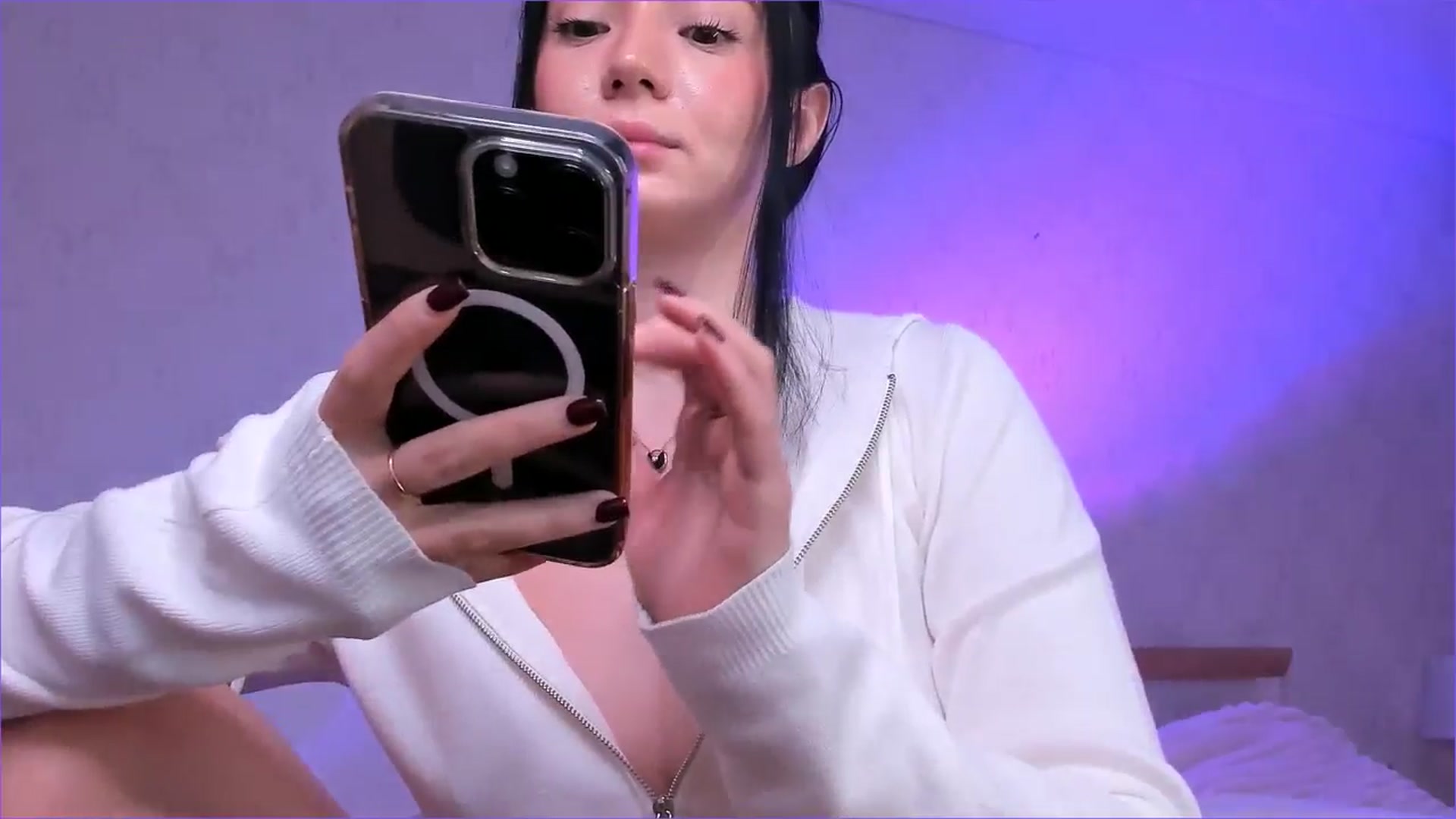 Gallery image thumbnail from Karlee_Grey_'s myfreecams stream on, 12/25/2025, 07:47 image 17 of 20