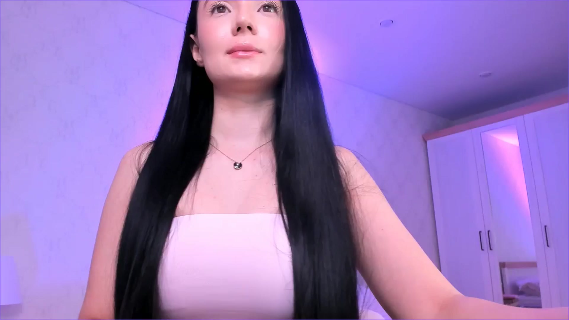 Gallery image thumbnail from Karlee_Grey_'s myfreecams stream on, 01/09/2026, 18:09 image 1 of 20