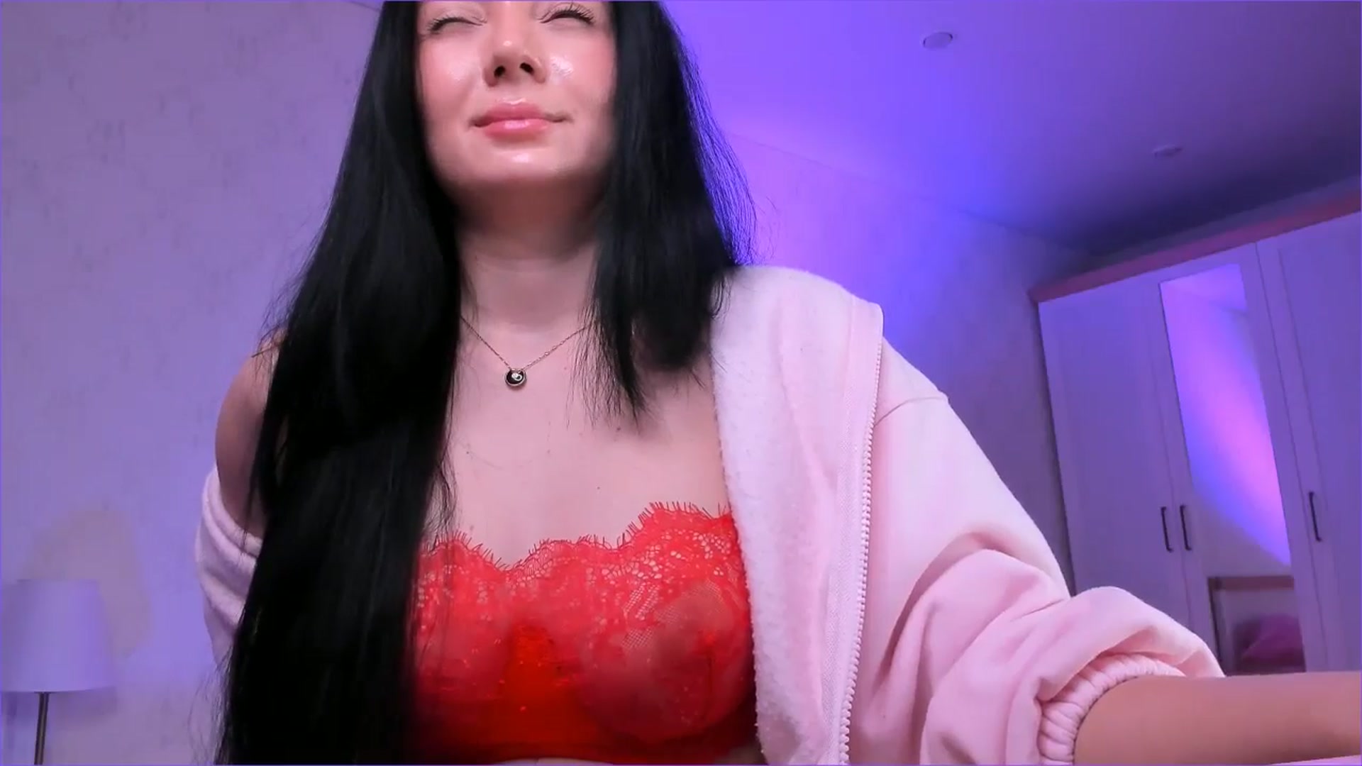 Gallery image thumbnail from Karlee_Grey_'s myfreecams stream on, 01/27/2026, 17:27 image 18 of 20