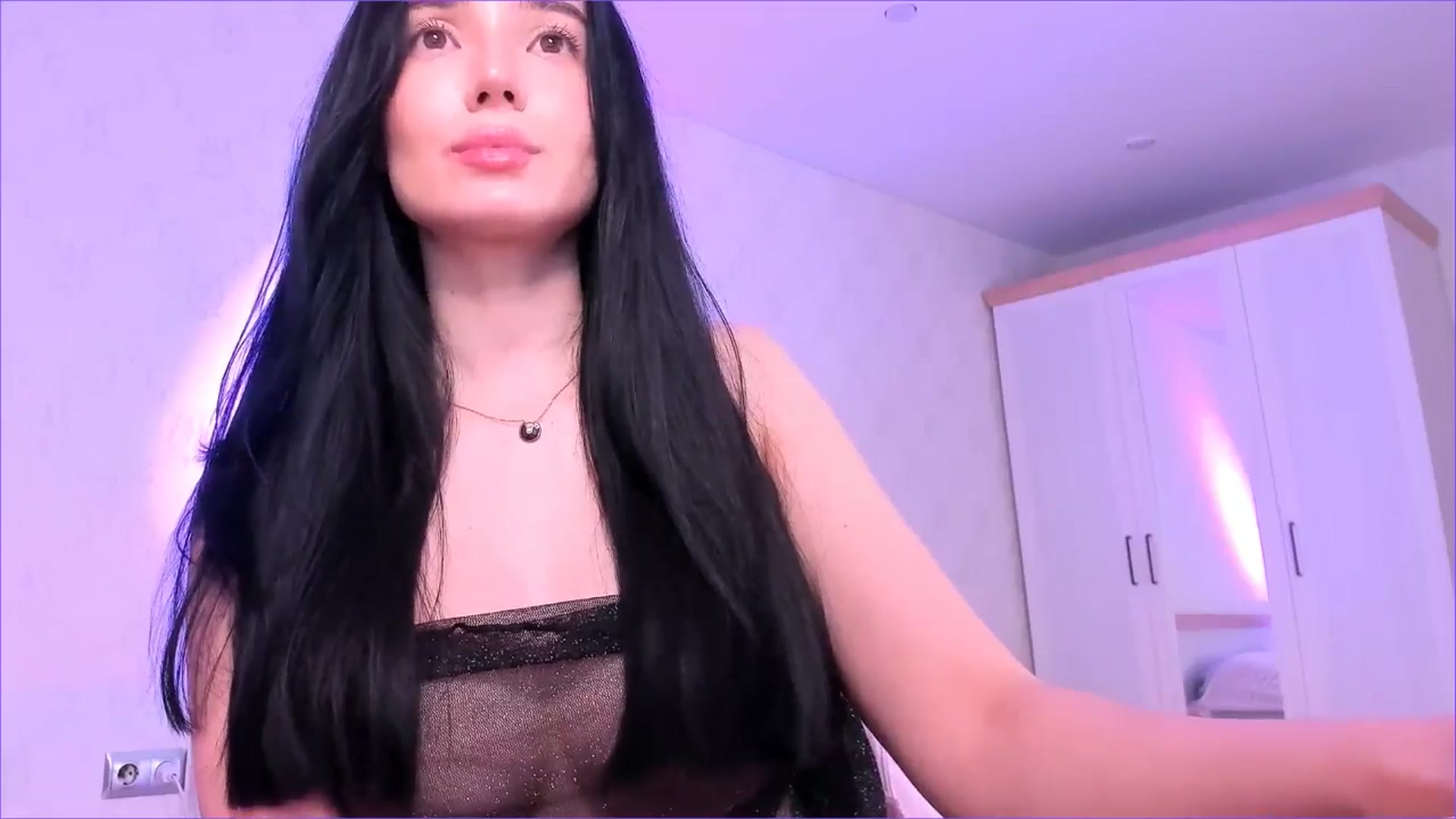Gallery image thumbnail from Karlee_Grey_'s myfreecams stream on, 03/19/2026, 19:17 image 14 of 20