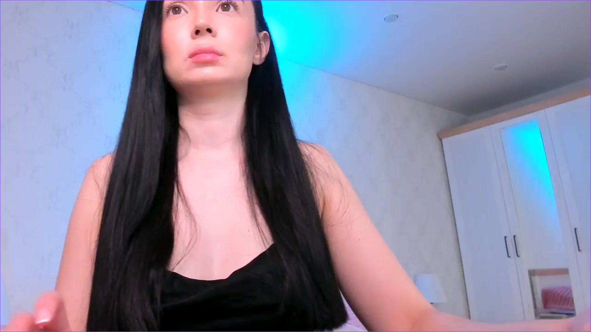 Gallery image thumbnail from Karlee_Grey_'s myfreecams stream on, 04/05/2026, 19:02 image 1 of 20