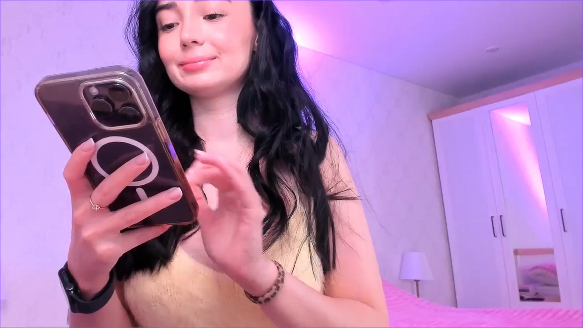 Gallery image thumbnail from Karlee_Grey_'s myfreecams stream on, 04/11/2026, 18:28 image 12 of 20