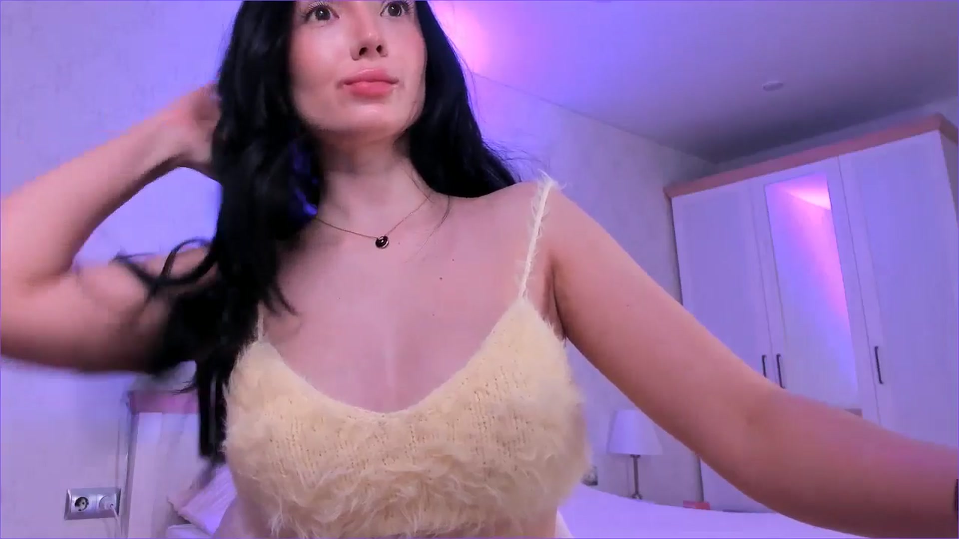 Gallery image thumbnail from Karlee_Grey_'s myfreecams stream on, 04/26/2026, 18:05 image 17 of 20