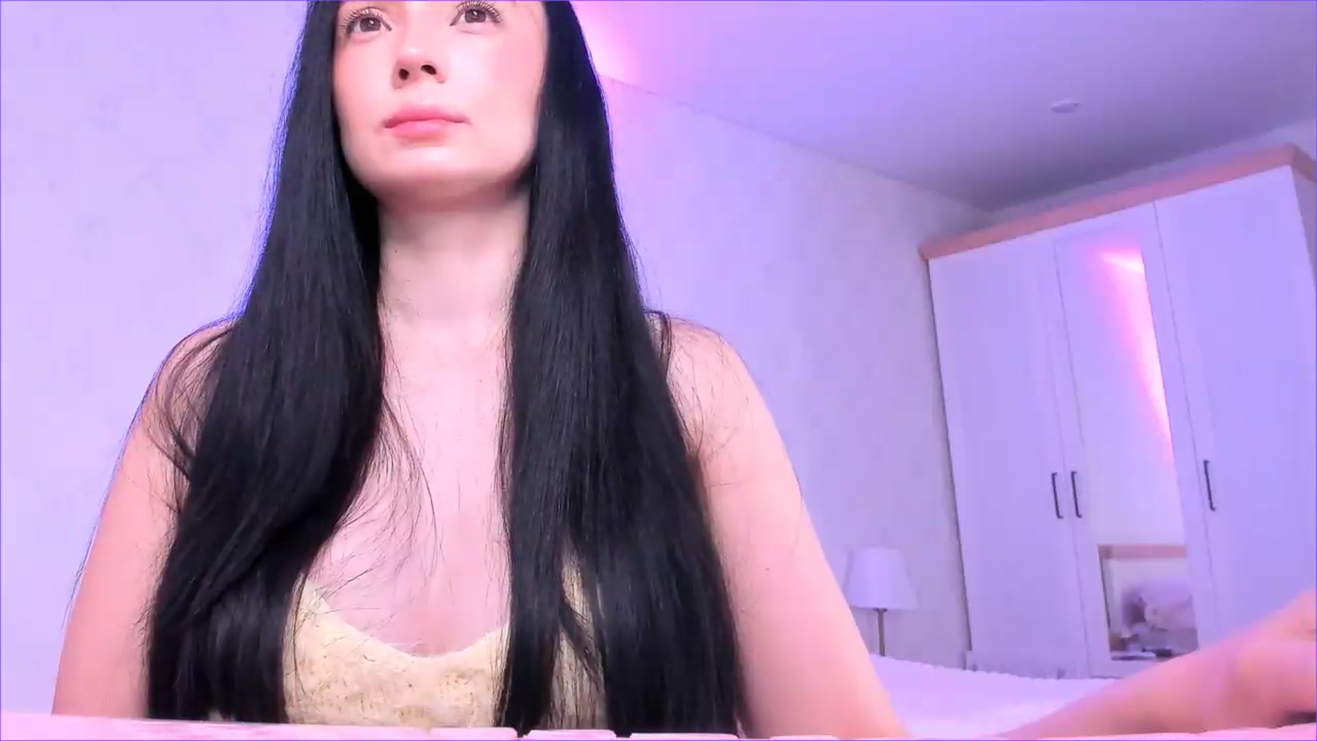 Gallery image thumbnail from Karlee_Grey_'s myfreecams stream on, 05/30/2026, 17:06 image 3 of 20
