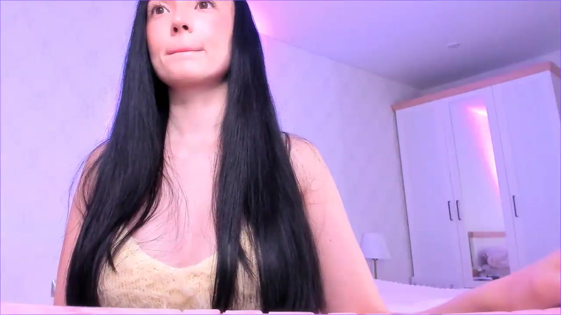 Gallery image thumbnail from Karlee_Grey_'s myfreecams stream on, 05/30/2026, 17:06 image 5 of 20