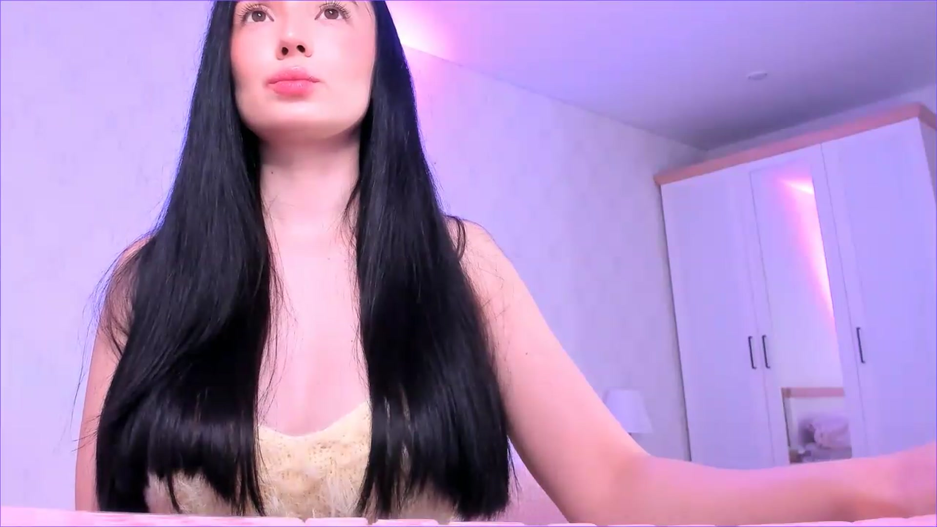 Gallery image thumbnail from Karlee_Grey_'s myfreecams stream on, 05/30/2026, 17:06 image 19 of 20