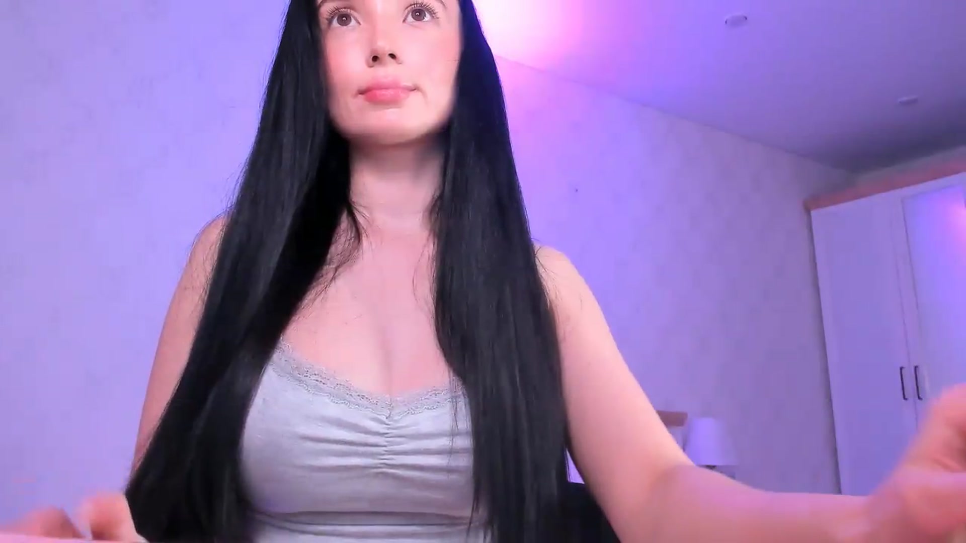 Gallery image thumbnail from Karlee_Grey_'s myfreecams stream on, 09/06/2026, 18:18 image 3 of 20