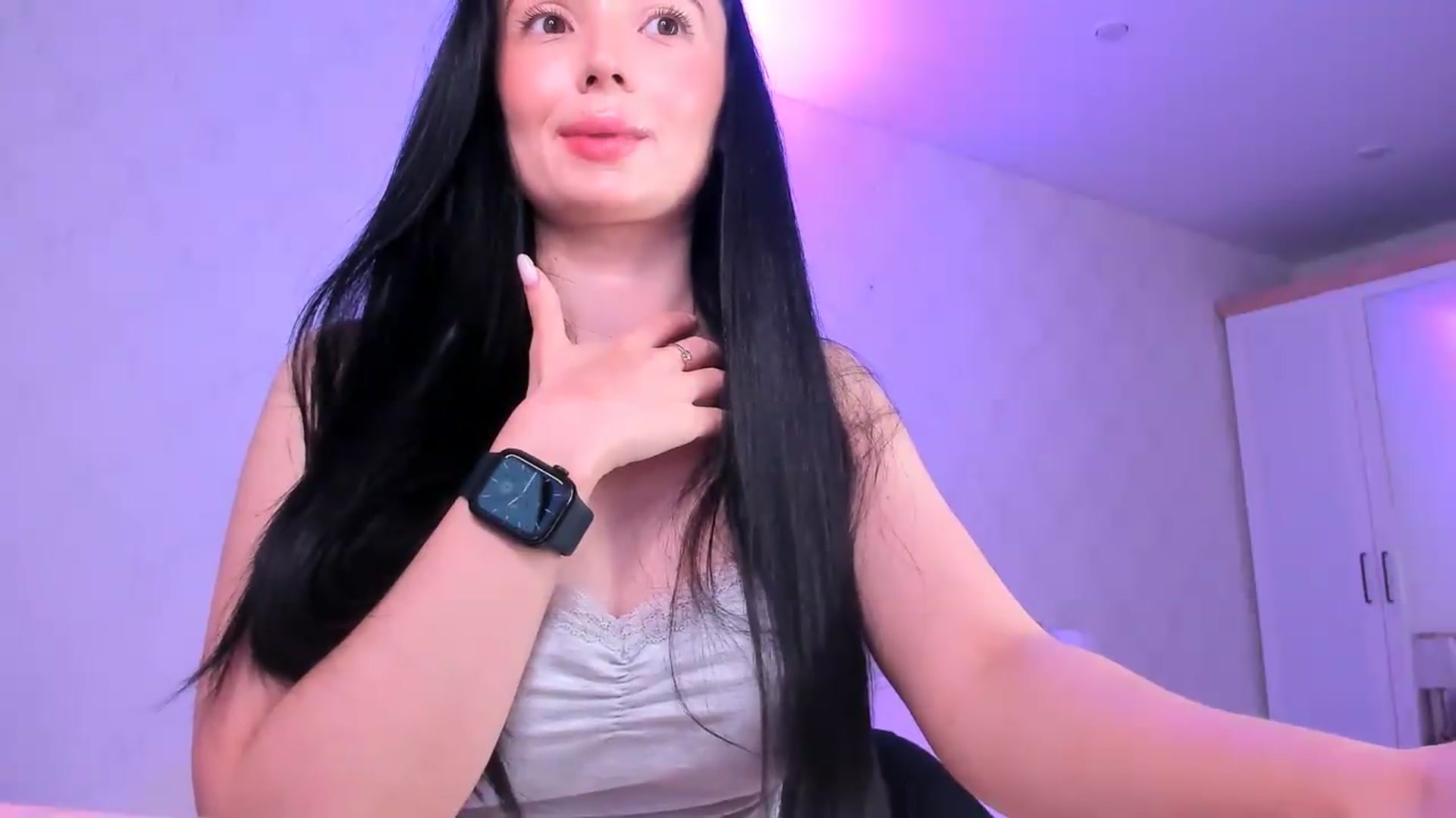 Gallery image thumbnail from Karlee_Grey_'s myfreecams stream on, 09/06/2026, 18:18 image 12 of 20