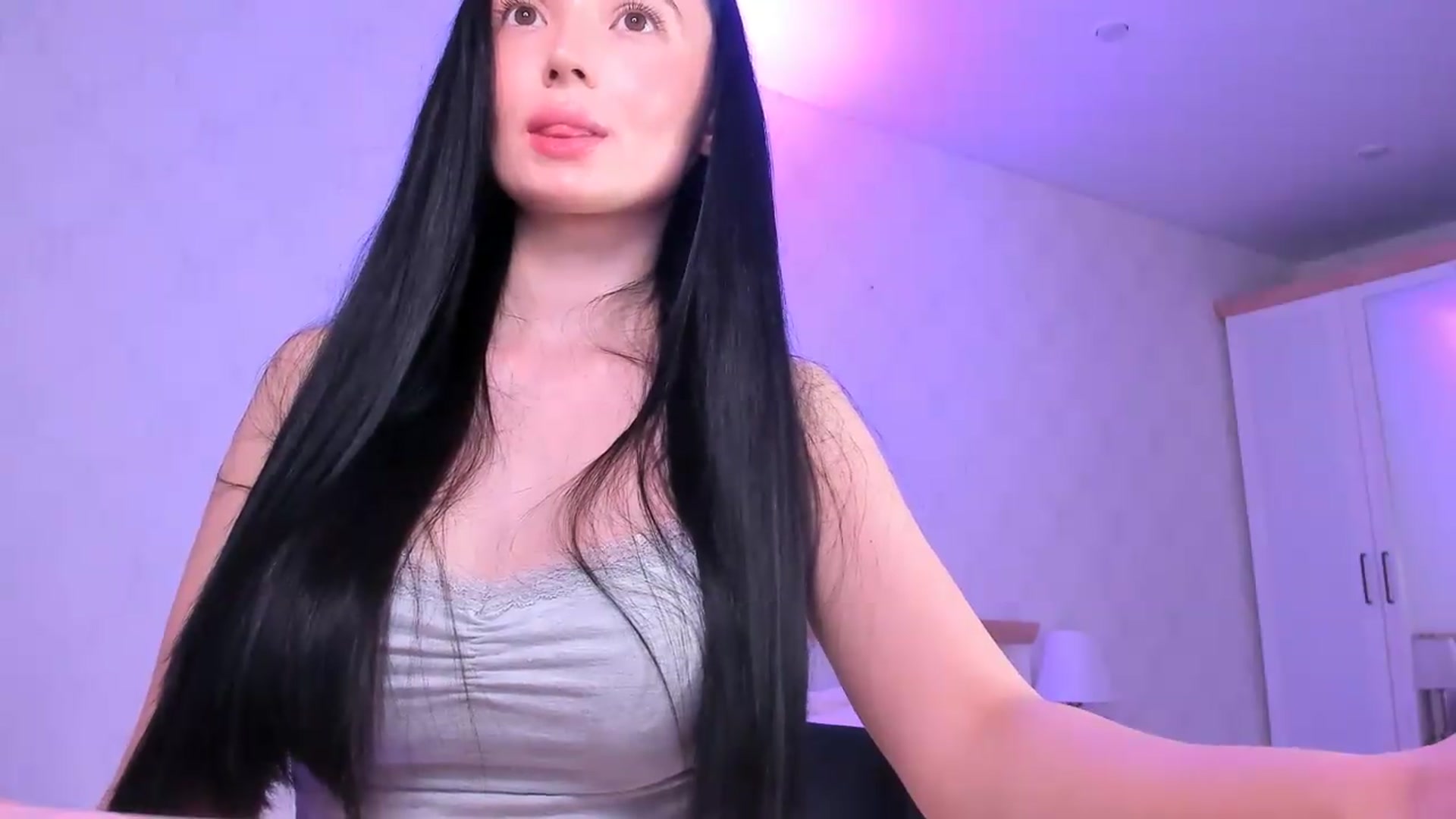 Gallery image thumbnail from Karlee_Grey_'s myfreecams stream on, 09/06/2026, 18:18 image 9 of 20