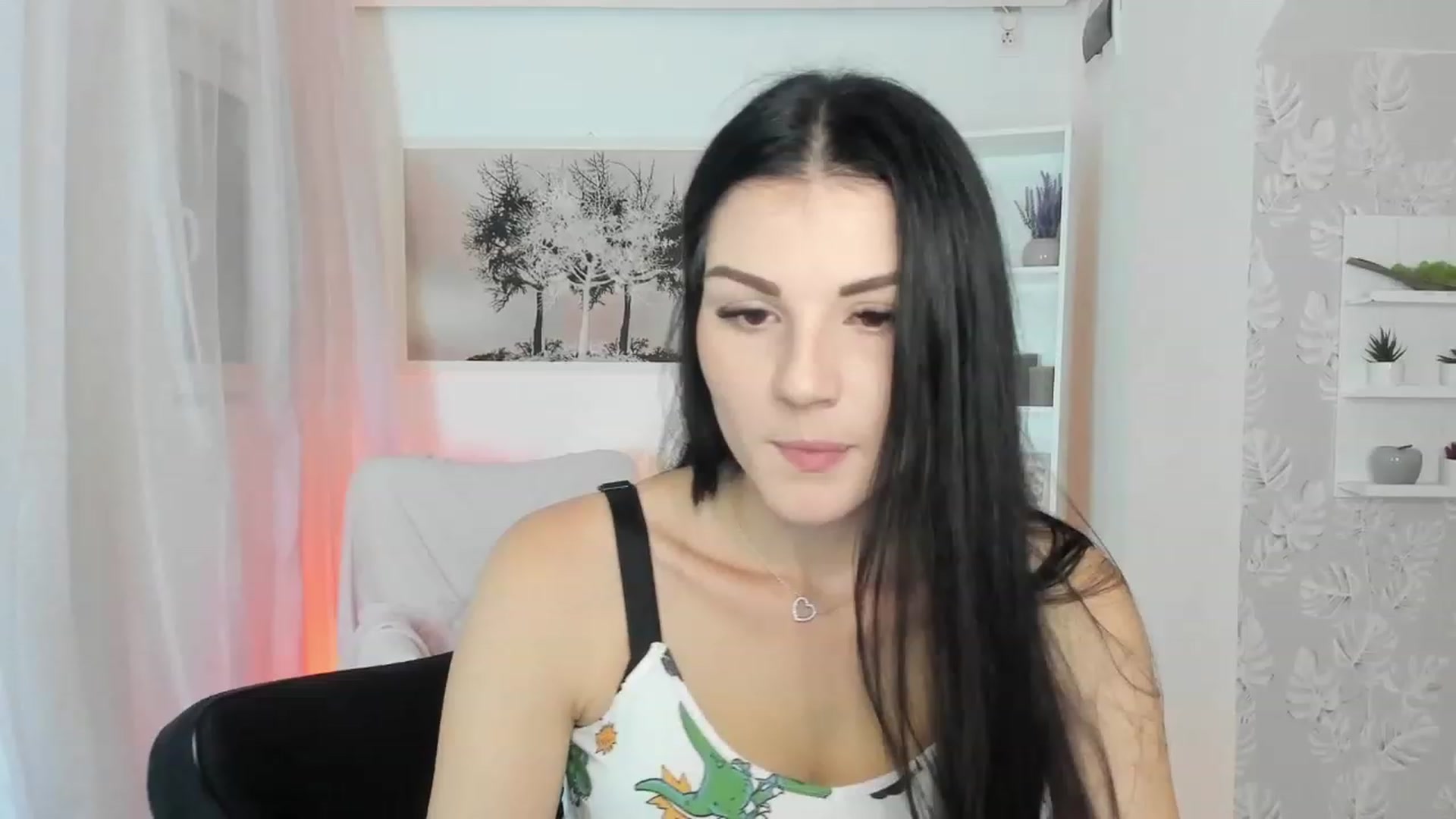 Gallery image thumbnail from Karlee_Grey__'s myfreecams stream on, 09/05/2023, 08:37 image 16 of 20