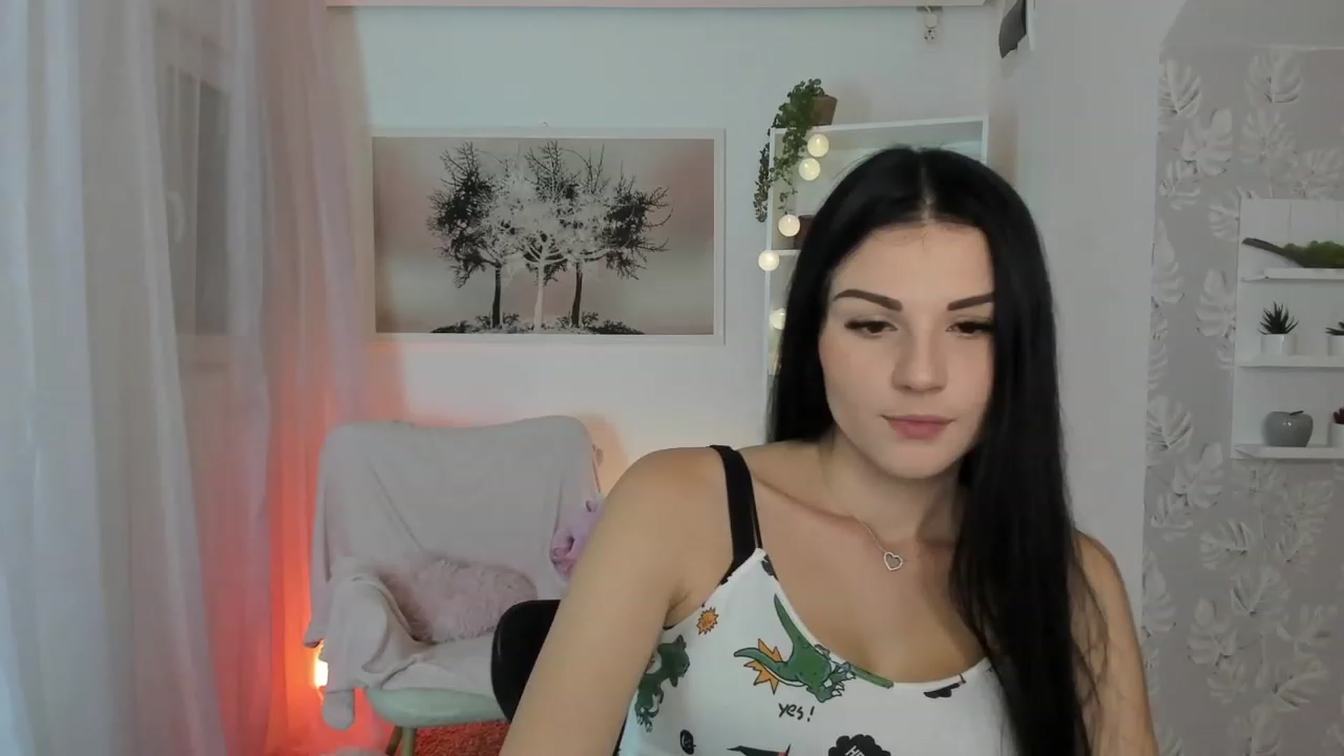 Gallery image thumbnail from Karlee_Grey__'s myfreecams stream on, 09/05/2023, 08:37 image 3 of 20