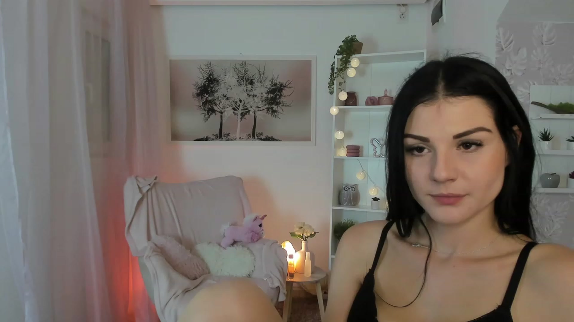 Gallery image thumbnail from Karlee_Grey__'s myfreecams stream on, 09/06/2023, 12:36 image 19 of 20