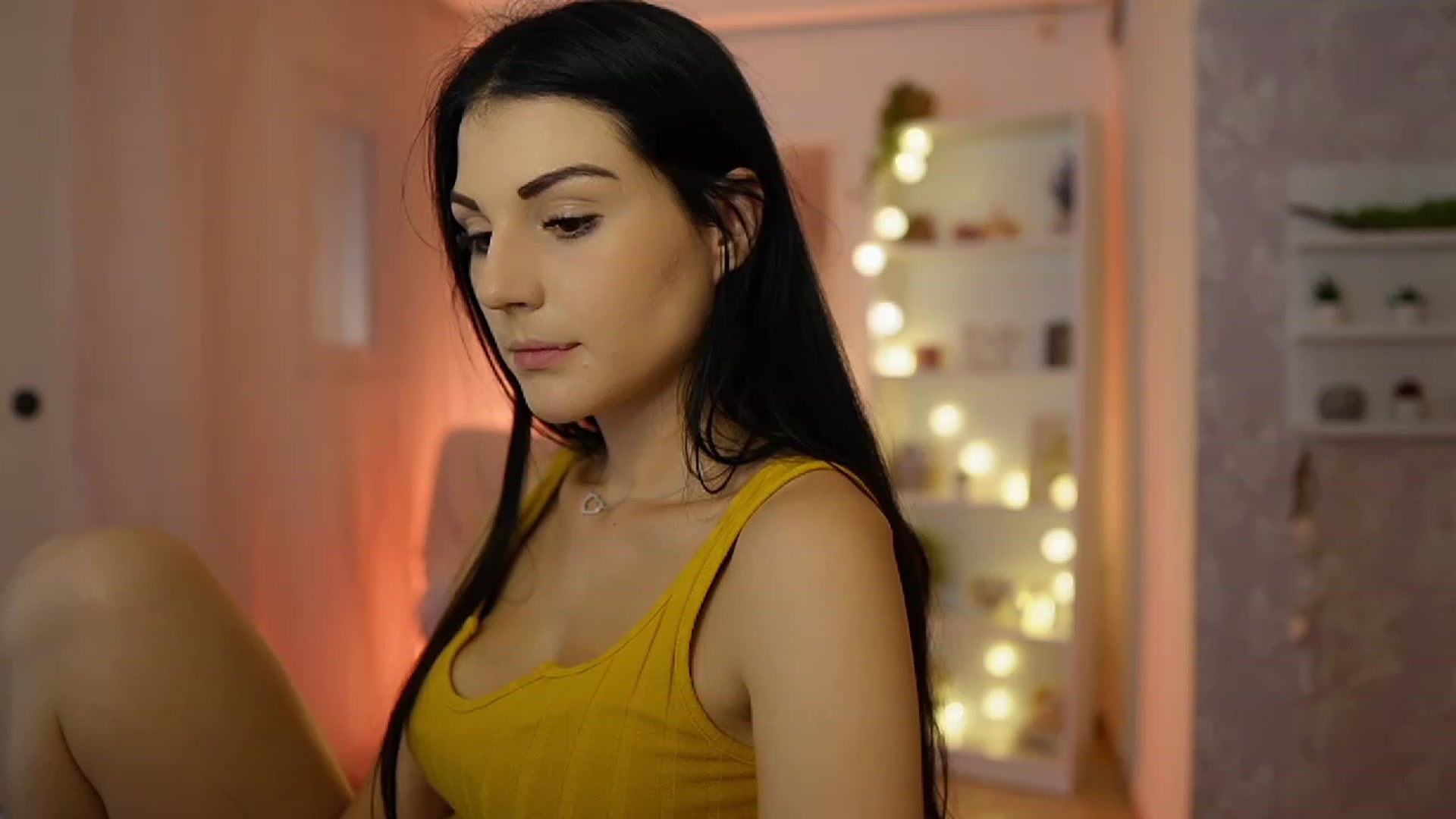 Gallery image thumbnail from Karlee_Grey__'s myfreecams stream on, 09/11/2023, 10:34 image 20 of 20