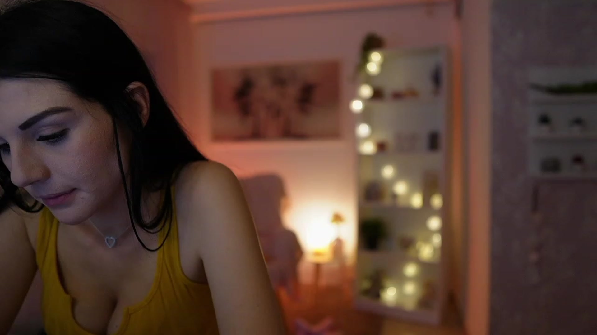 Gallery image thumbnail from Karlee_Grey__'s myfreecams stream on, 09/11/2023, 10:34 image 2 of 20