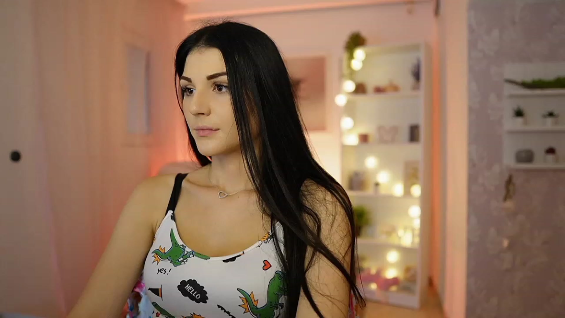 Gallery image thumbnail from Karlee_Grey__'s myfreecams stream on, 09/12/2023, 10:57 image 5 of 20
