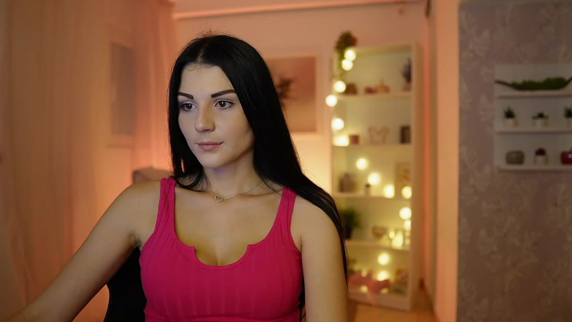 Gallery image thumbnail from Karlee_Grey__'s myfreecams stream on, 09/14/2023, 10:16 image 19 of 20