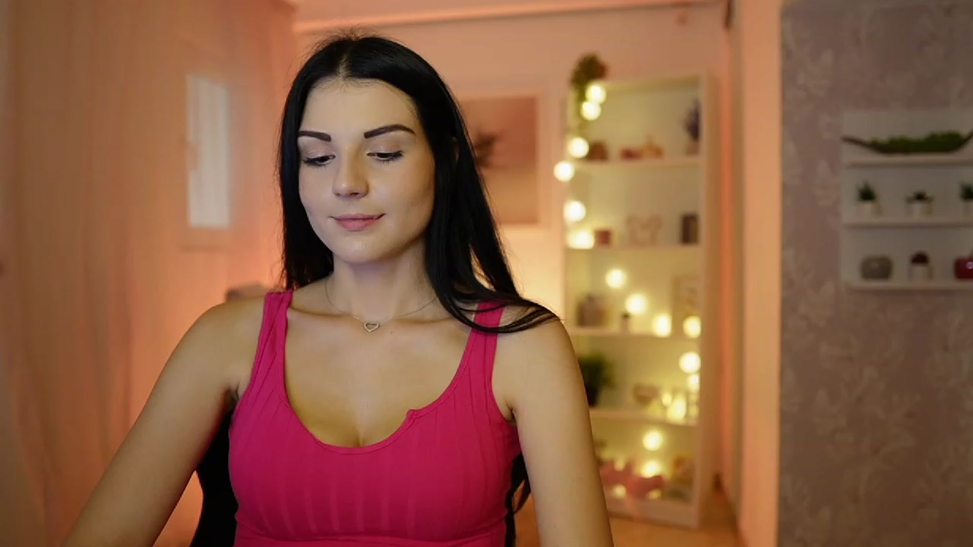 Gallery image thumbnail from Karlee_Grey__'s myfreecams stream on, 09/14/2023, 11:29 image 13 of 20