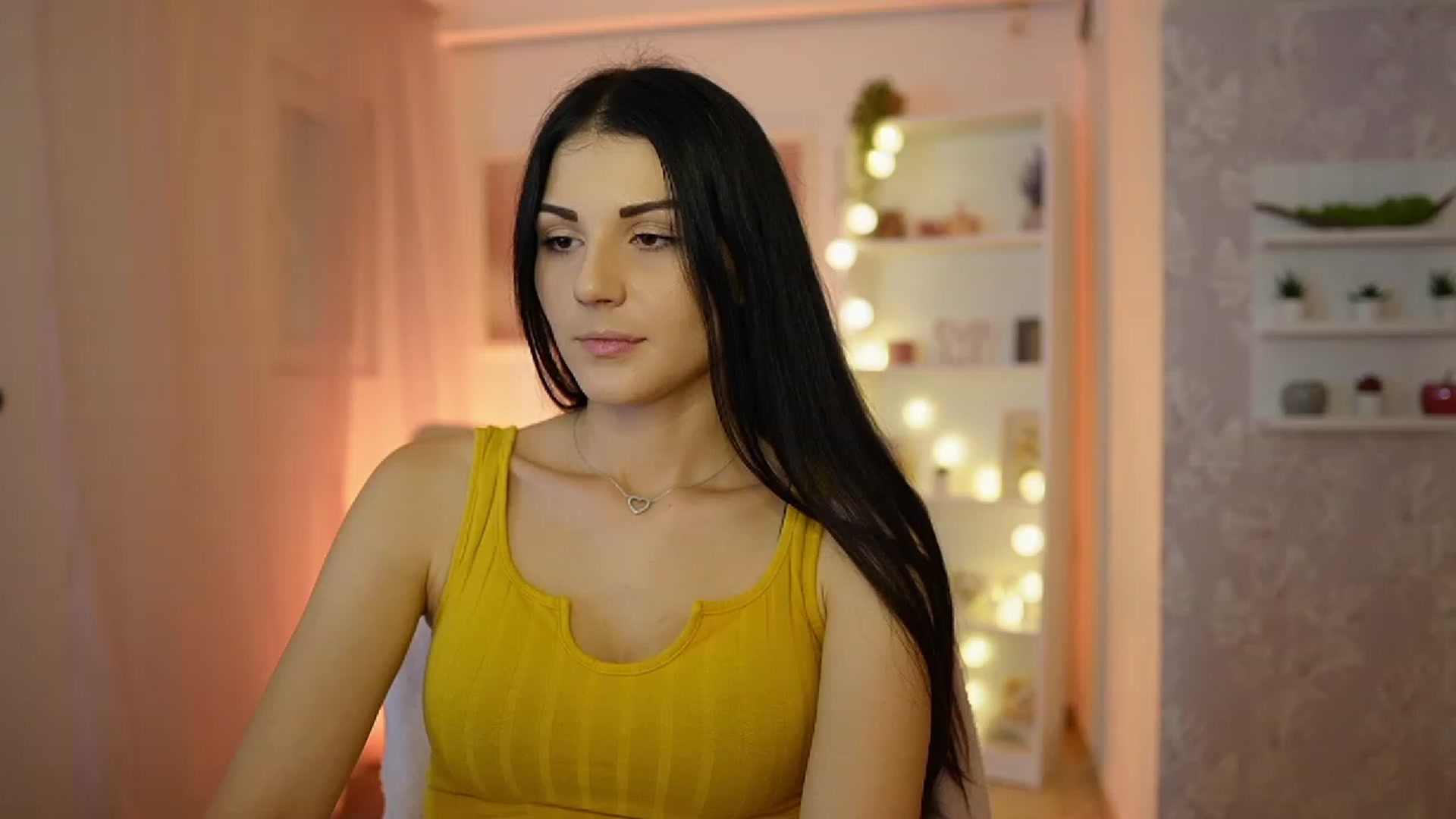 Gallery image thumbnail from Karlee_Grey__'s myfreecams stream on, 09/18/2023, 11:29 image 8 of 20