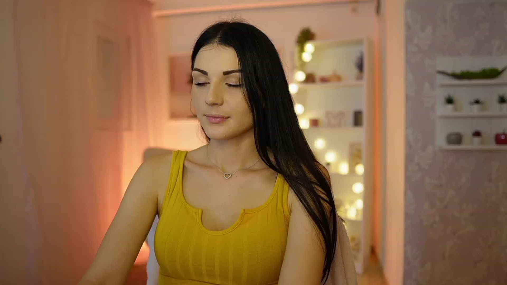 Gallery image thumbnail from Karlee_Grey__'s myfreecams stream on, 09/18/2023, 11:29 image 20 of 20