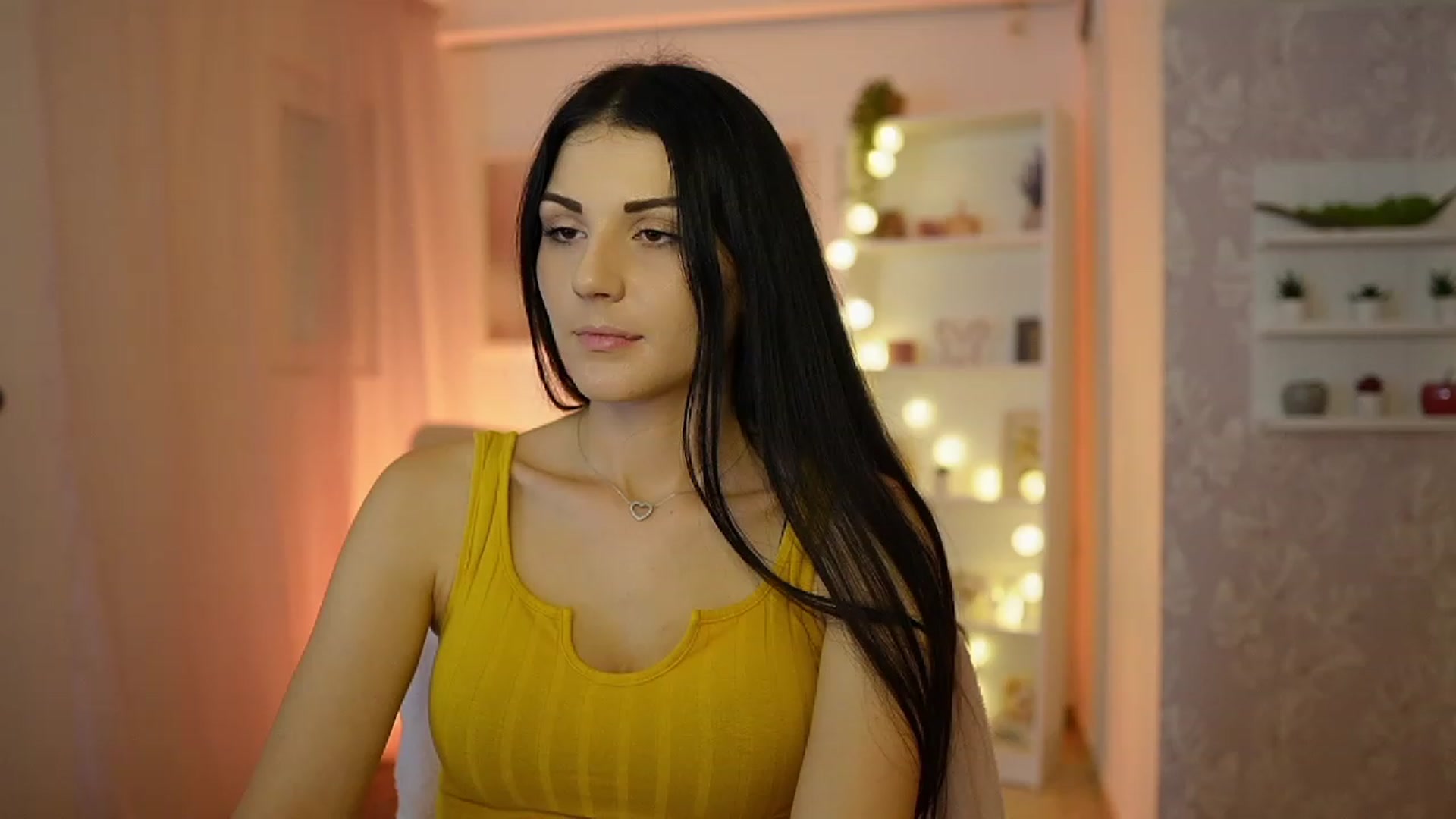Gallery image thumbnail from Karlee_Grey__'s myfreecams stream on, 09/18/2023, 11:29 image 15 of 20