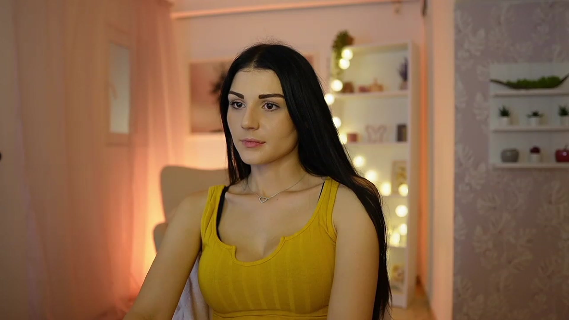 Gallery image thumbnail from Karlee_Grey__'s myfreecams stream on, 09/18/2023, 12:54 image 11 of 20