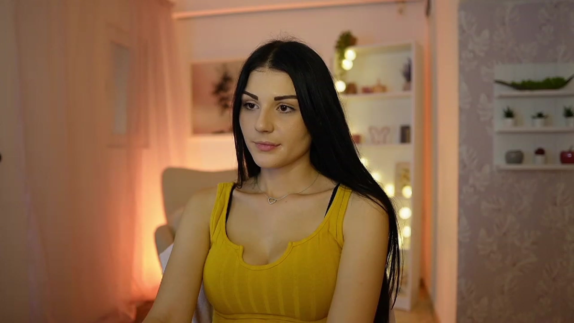 Gallery image thumbnail from Karlee_Grey__'s myfreecams stream on, 09/18/2023, 12:54 image 8 of 20