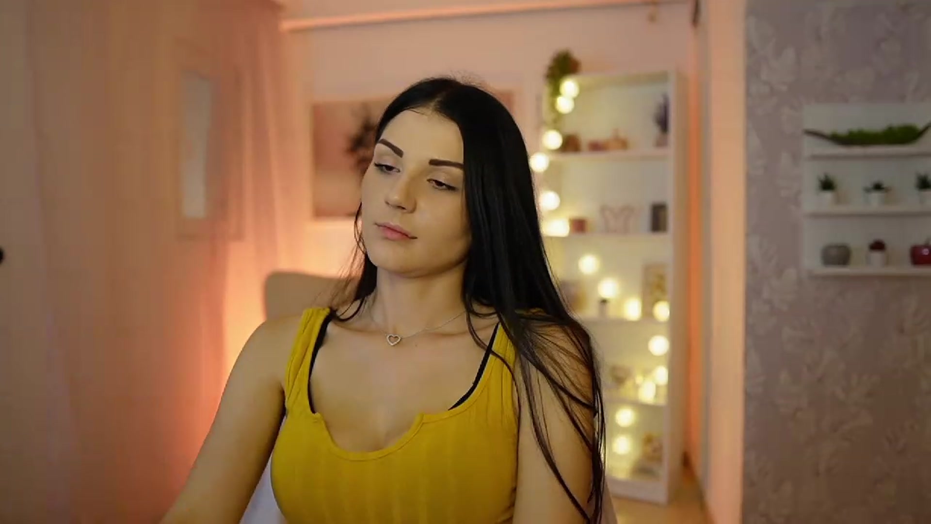 Gallery image thumbnail from Karlee_Grey__'s myfreecams stream on, 09/18/2023, 12:54 image 18 of 20