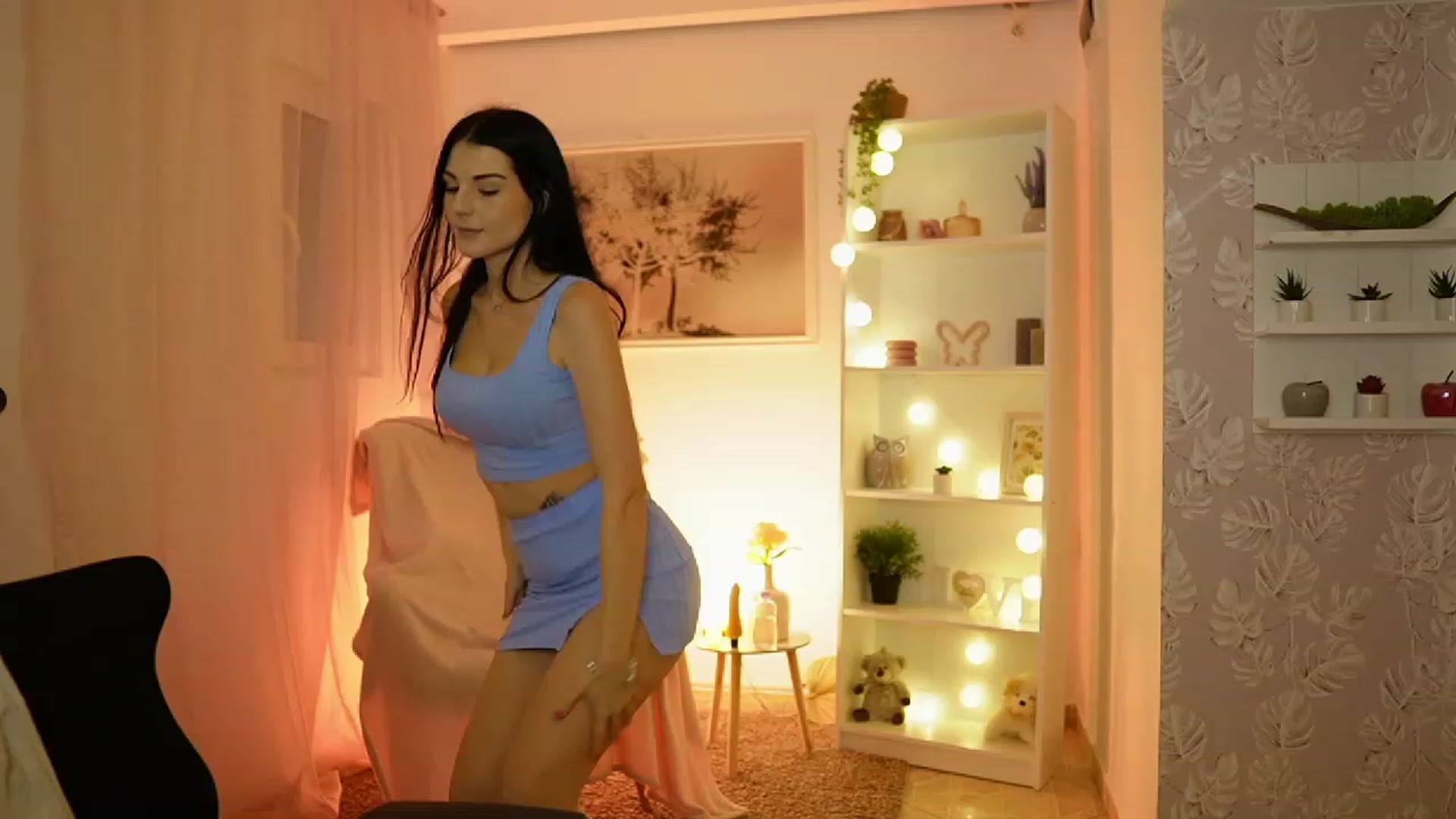 Gallery image thumbnail from Karlee_Grey__'s myfreecams stream on, 09/19/2023, 09:02 image 4 of 20