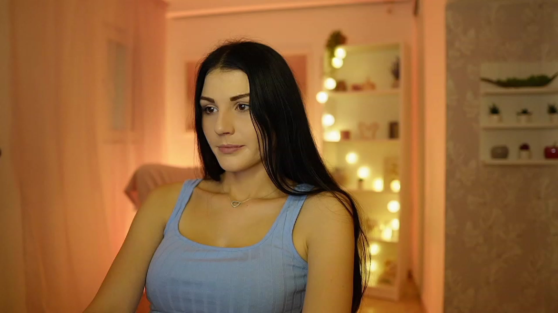 Gallery image thumbnail from Karlee_Grey__'s myfreecams stream on, 09/19/2023, 11:02 image 17 of 20