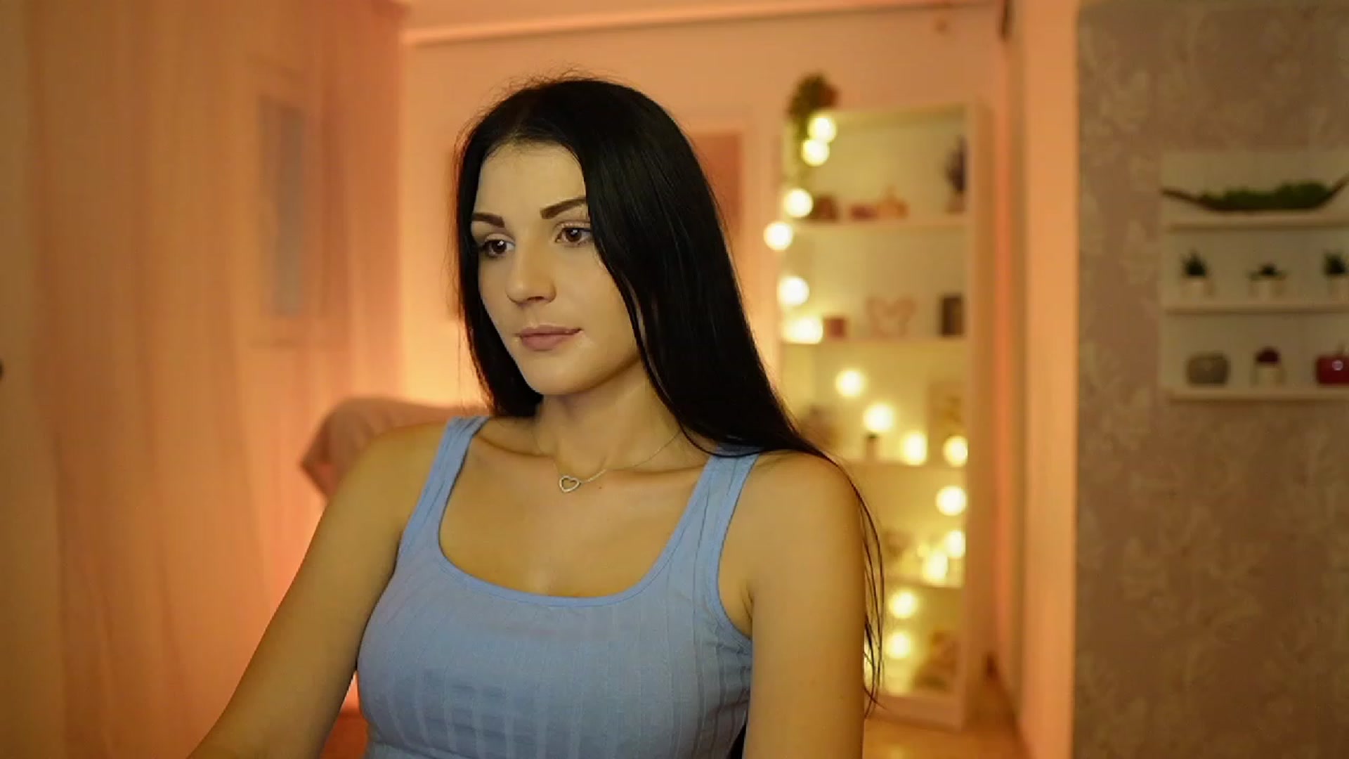 Gallery image thumbnail from Karlee_Grey__'s myfreecams stream on, 09/19/2023, 11:02 image 3 of 20
