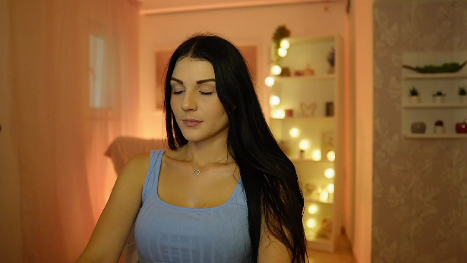 Gallery image thumbnail from Karlee_Grey__'s myfreecams stream on, 09/19/2023, 12:17 image 1 of 20