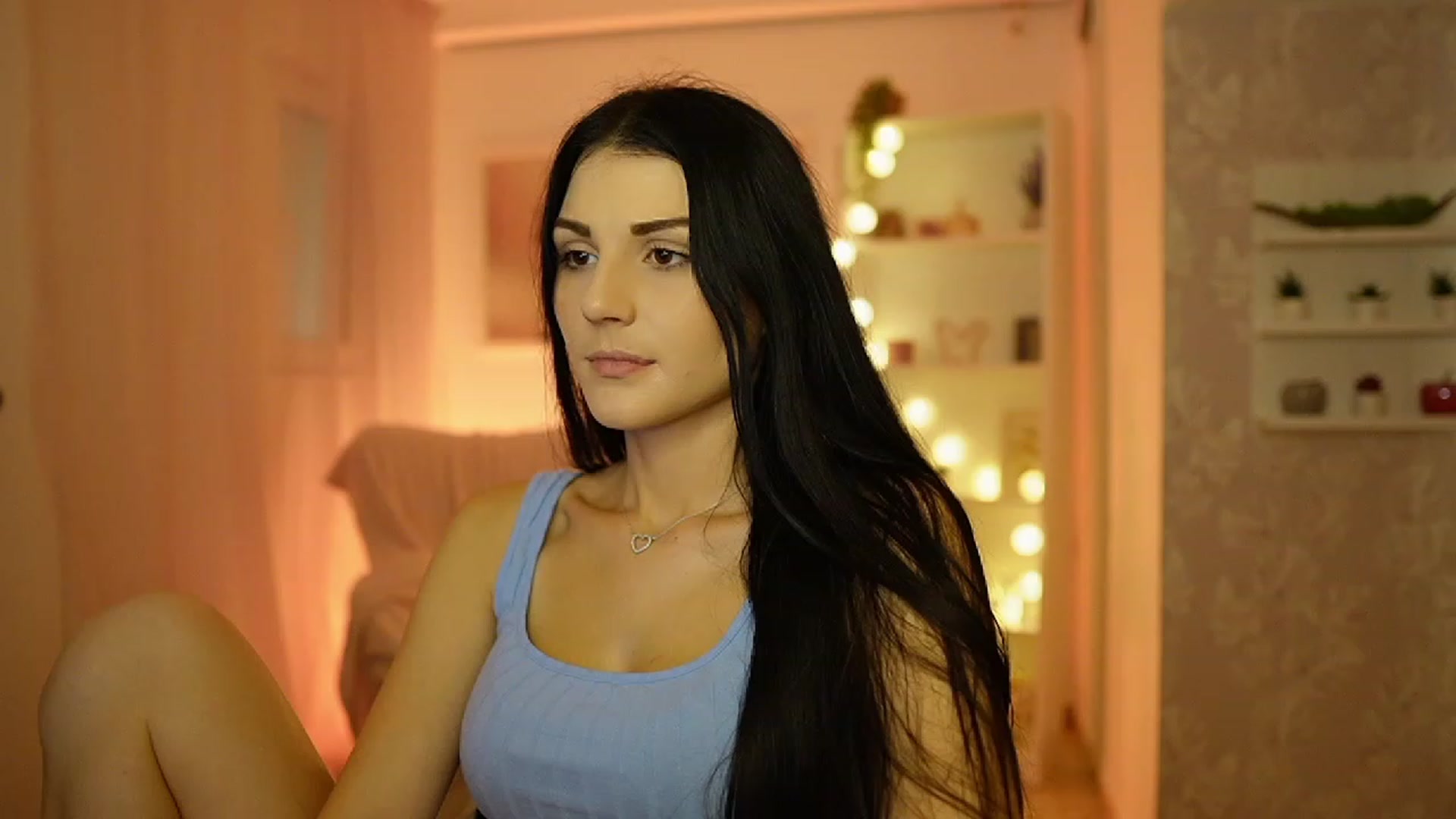 Gallery image thumbnail from Karlee_Grey__'s myfreecams stream on, 09/19/2023, 12:17 image 5 of 20