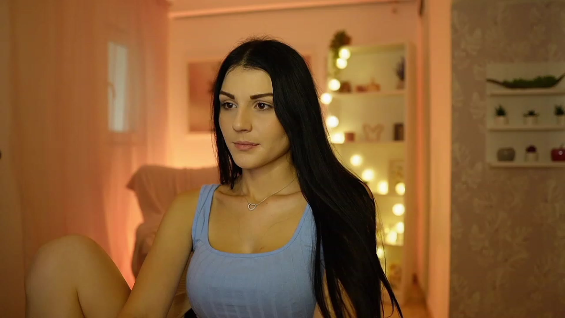 Gallery image thumbnail from Karlee_Grey__'s myfreecams stream on, 09/19/2023, 12:17 image 20 of 20