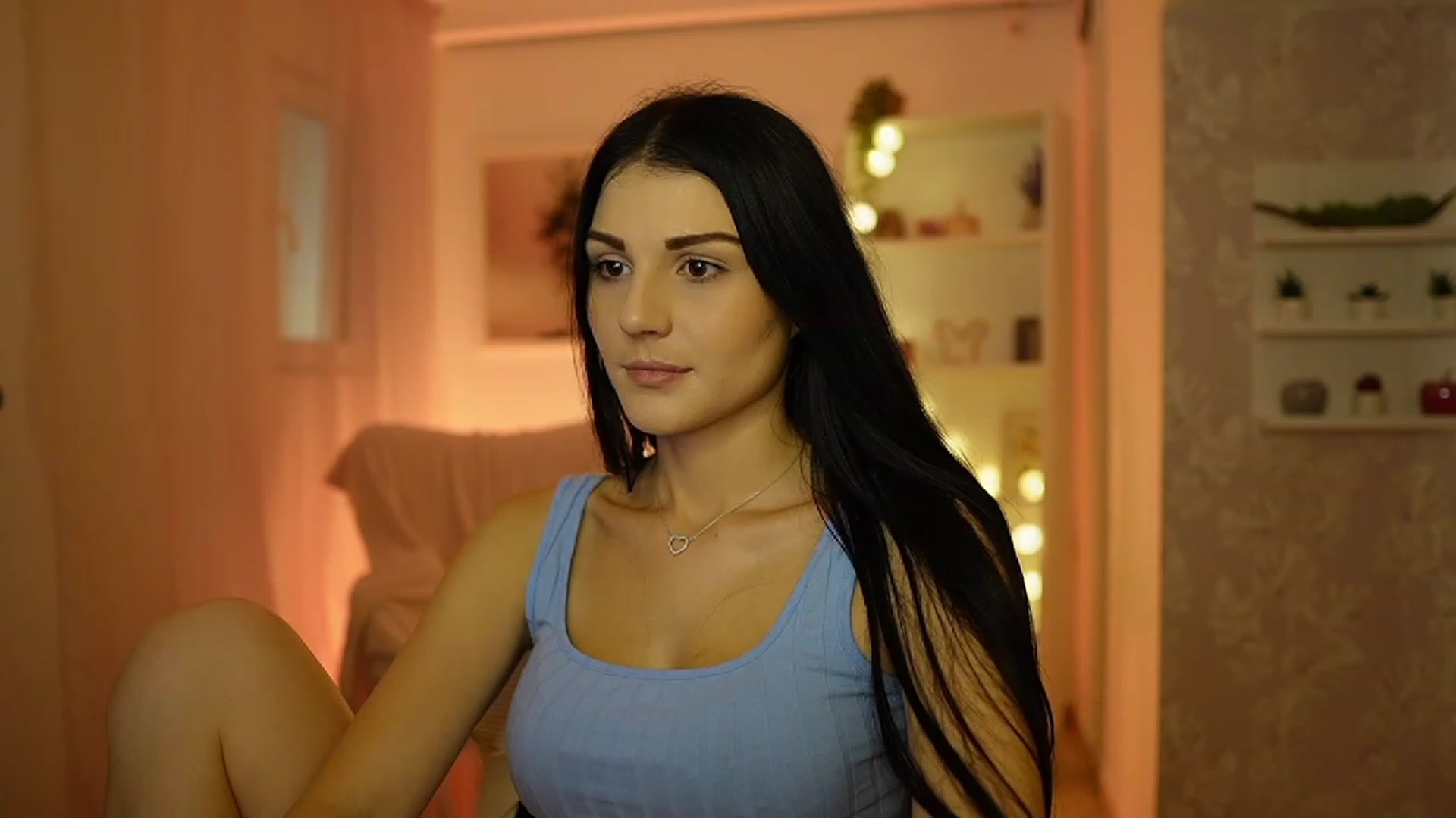 Gallery image thumbnail from Karlee_Grey__'s myfreecams stream on, 09/19/2023, 12:44 image 1 of 20