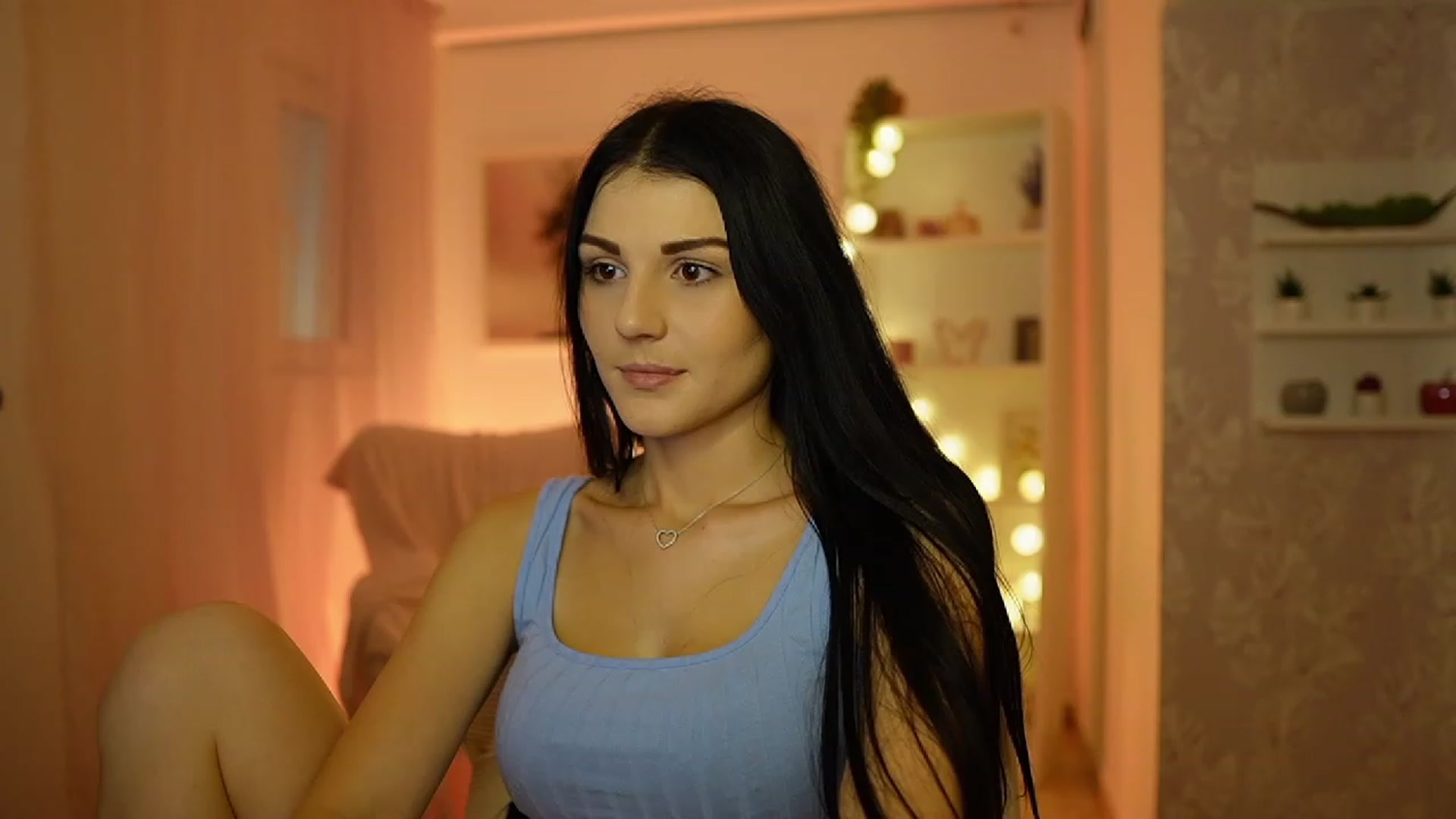 Gallery image thumbnail from Karlee_Grey__'s myfreecams stream on, 09/19/2023, 12:44 image 2 of 20
