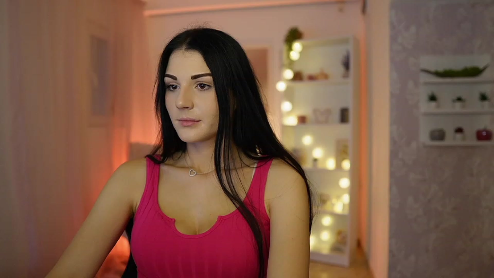 Gallery image thumbnail from Karlee_Grey__'s myfreecams stream on, 09/20/2023, 10:02 image 5 of 20