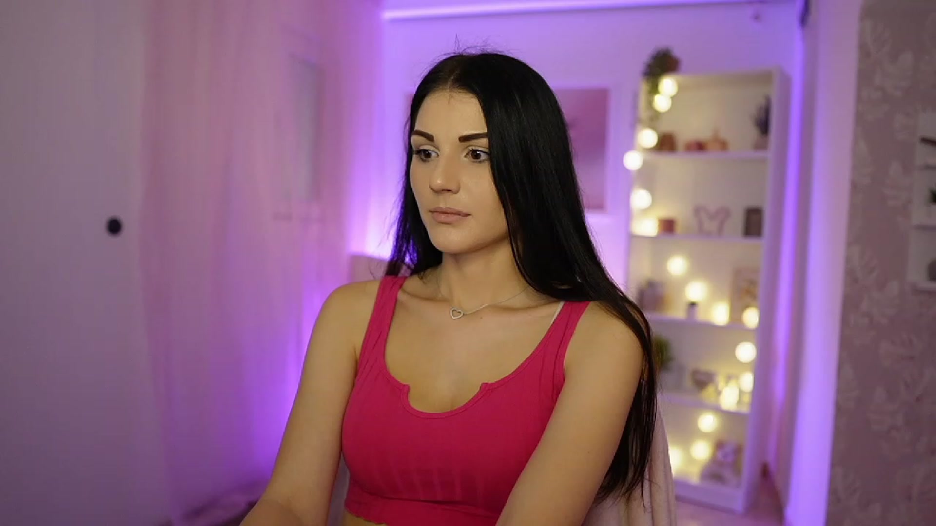 Gallery image thumbnail from Karlee_Grey__'s myfreecams stream on, 09/26/2023, 12:32 image 4 of 20